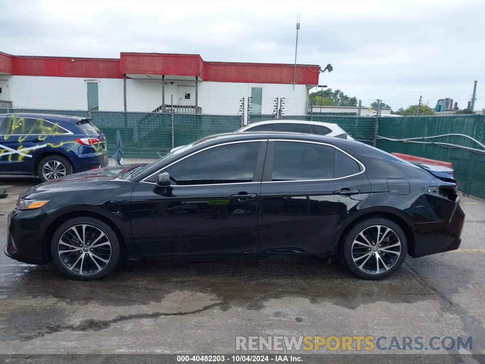 15 Photograph of a damaged car 4T1G11AKXLU964938 TOYOTA CAMRY 2020