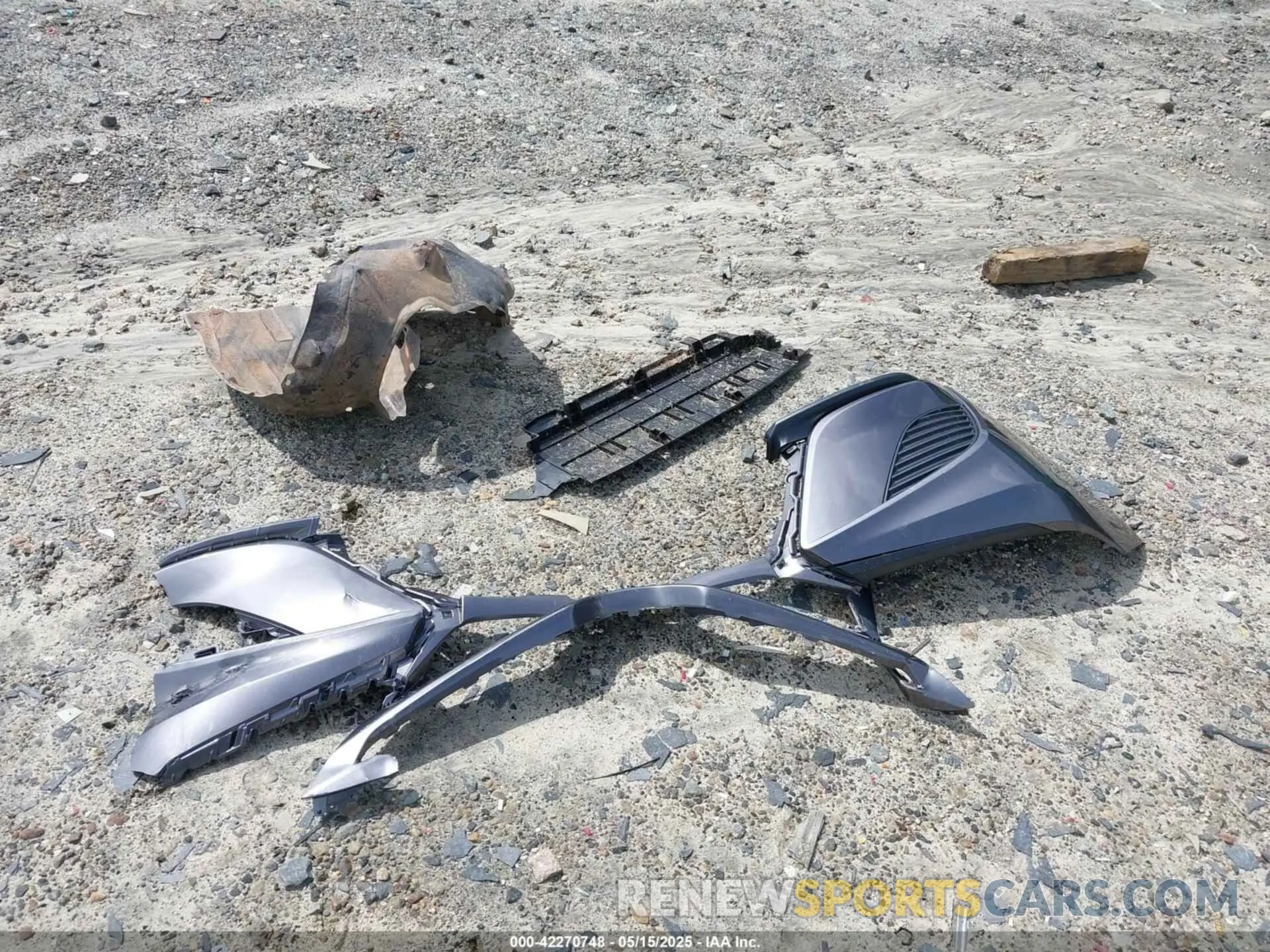 12 Photograph of a damaged car 4T1G11AKXLU976202 TOYOTA CAMRY 2020