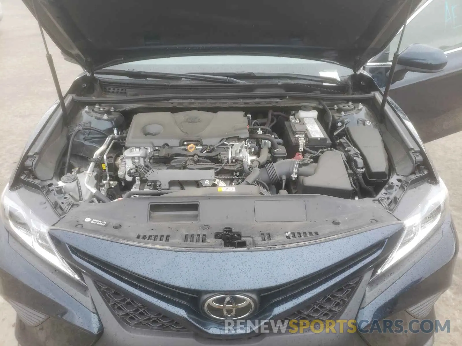 7 Photograph of a damaged car 4T1G11AKXLU992464 TOYOTA CAMRY 2020