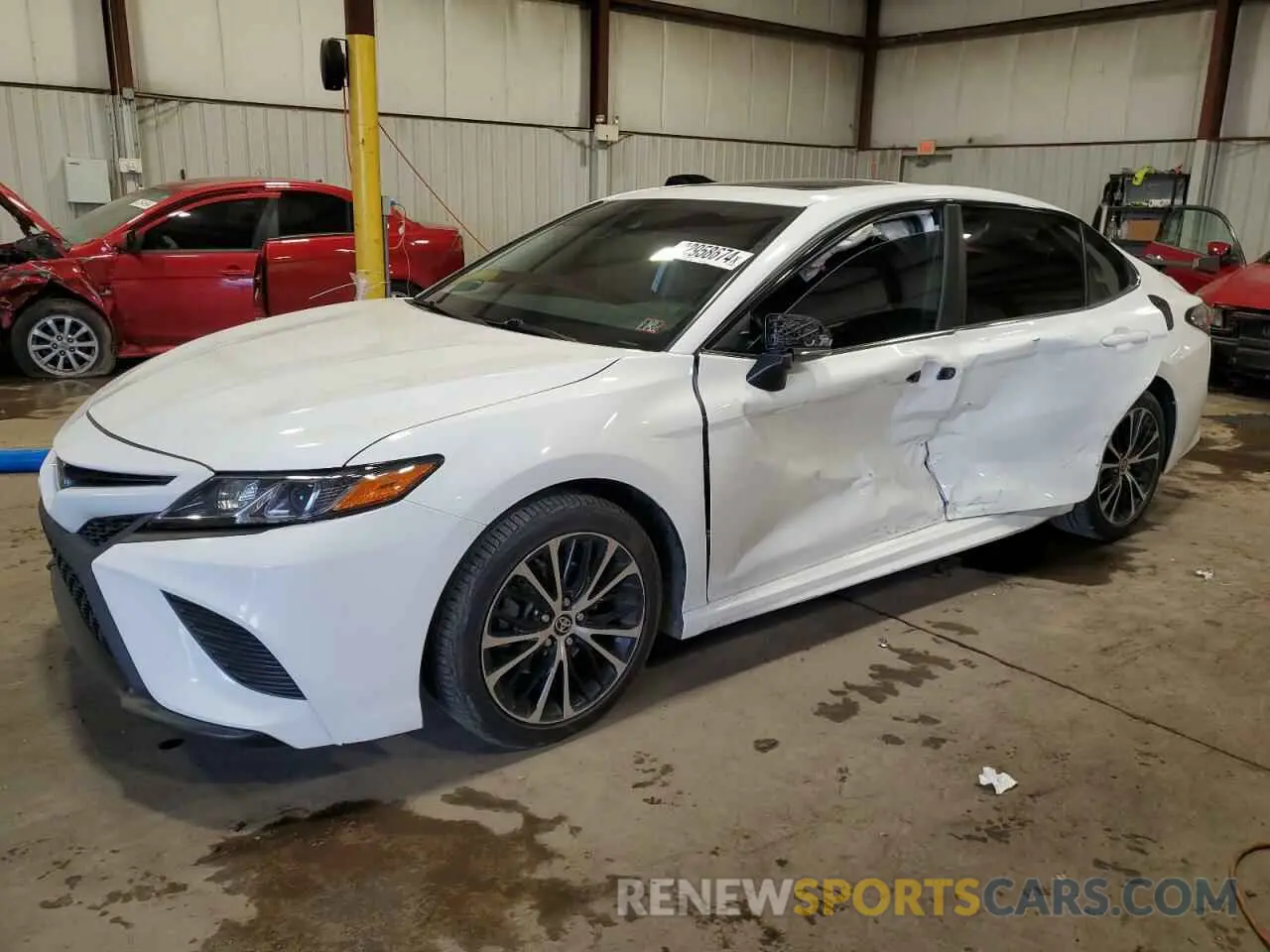 1 Photograph of a damaged car 4T1G11BK1LU019035 TOYOTA CAMRY 2020