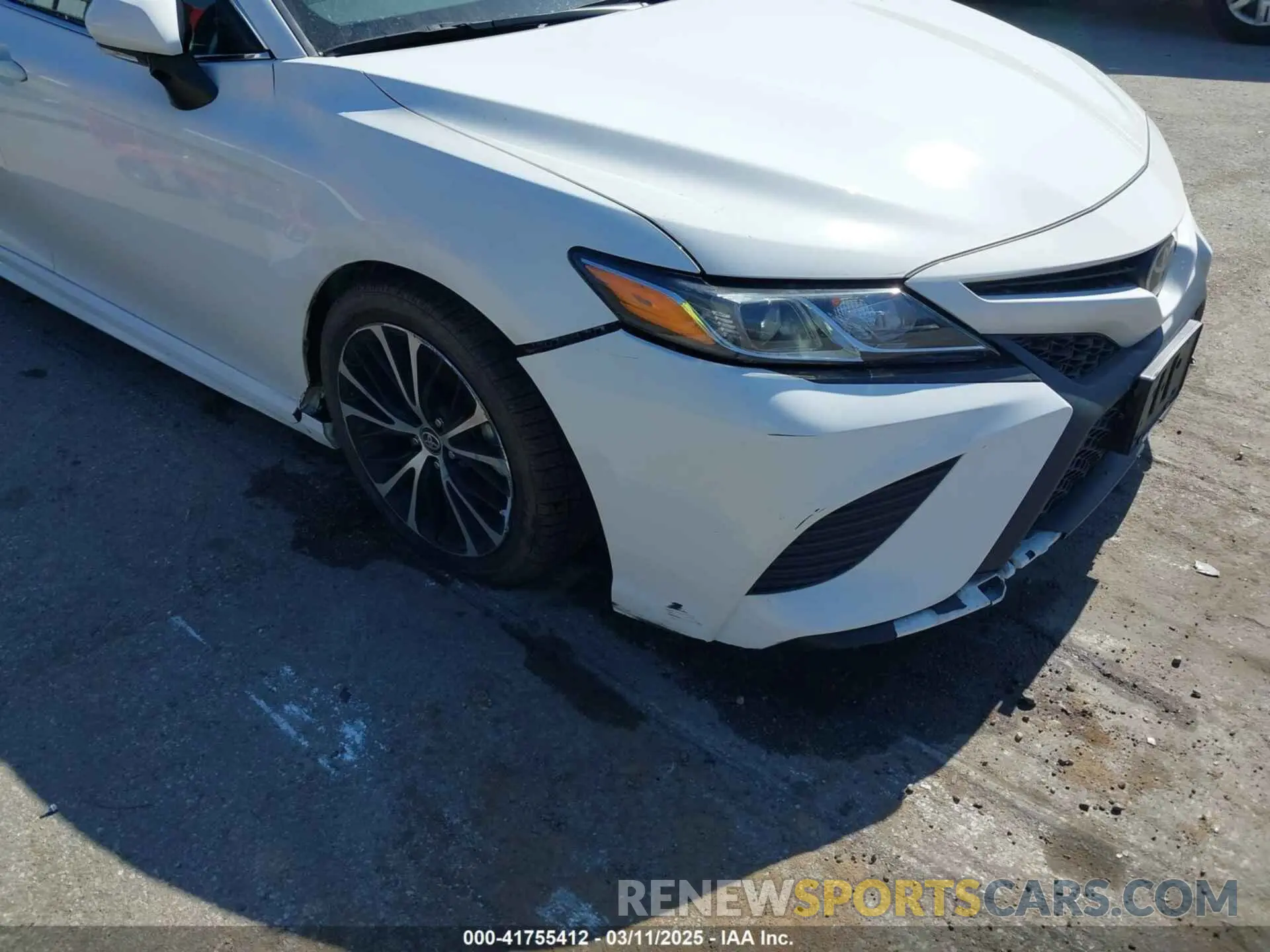 6 Photograph of a damaged car 4T1G11BK2LU008707 TOYOTA CAMRY 2020