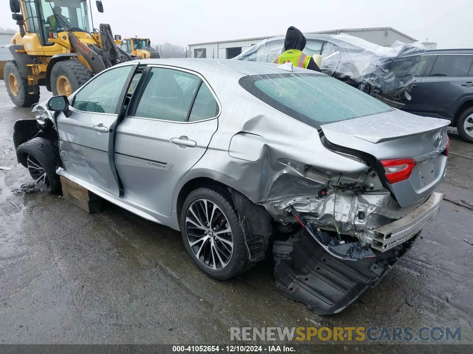 3 Фотография поврежденного автомобиля 4T1G11BK2LU008805 TOYOTA CAMRY 2020