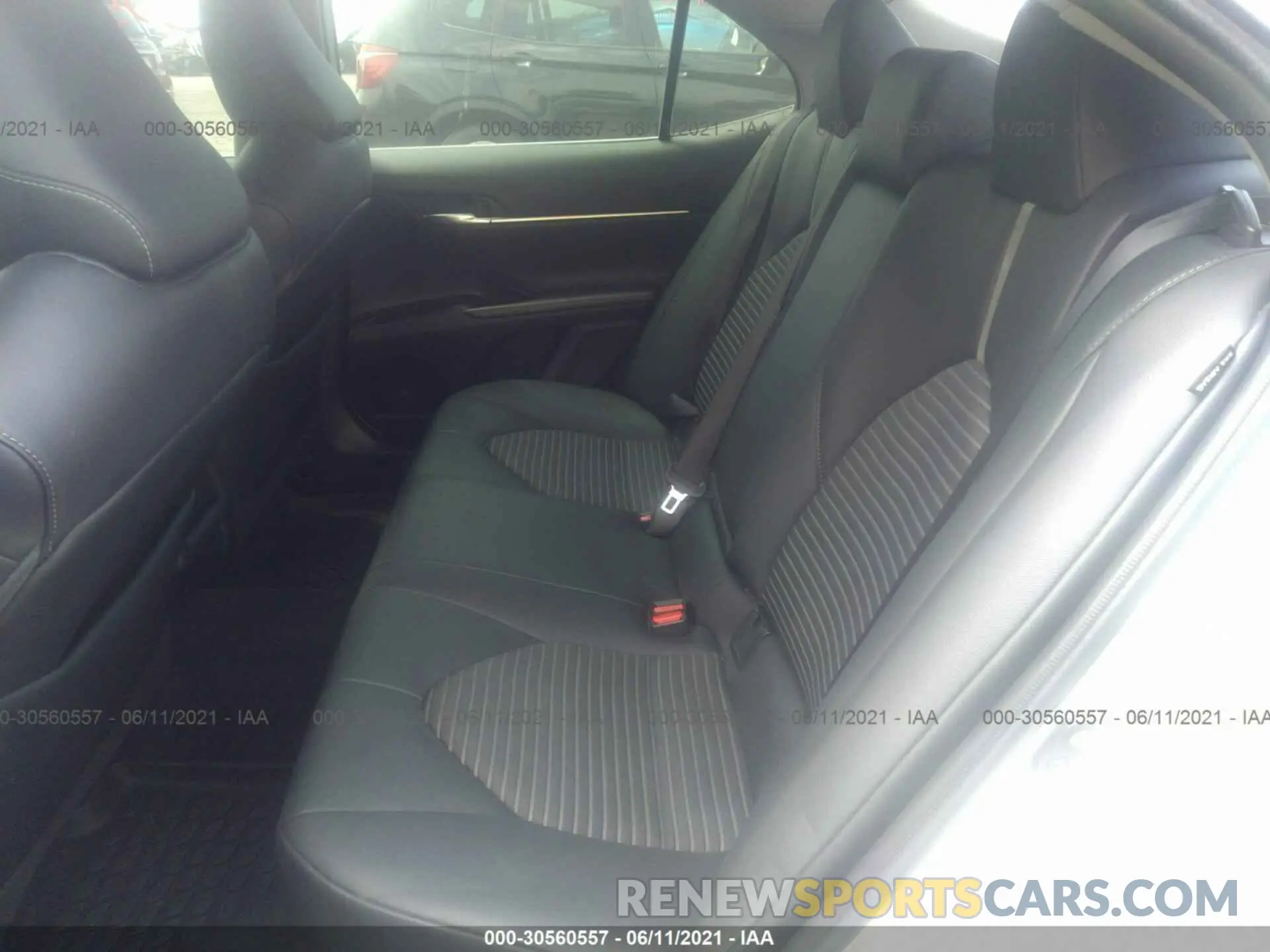 8 Photograph of a damaged car 4T1G11BK2LU017634 TOYOTA CAMRY 2020