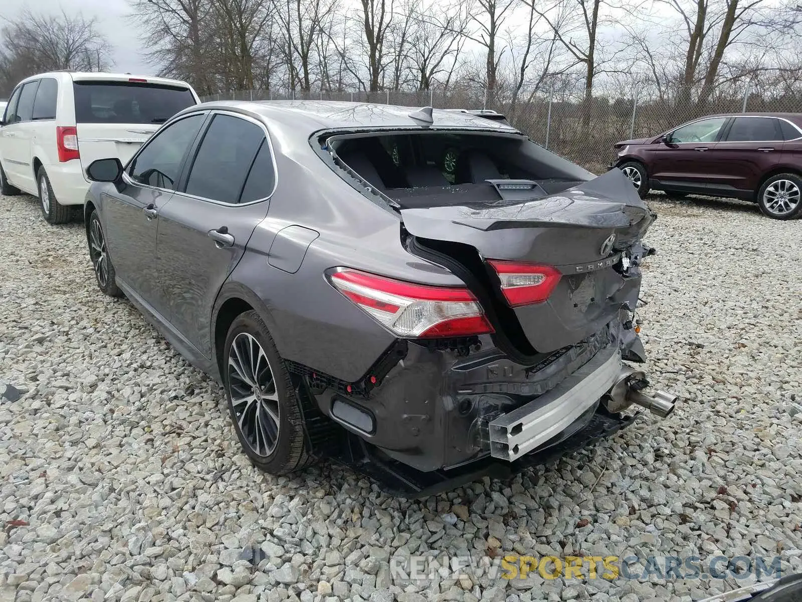 3 Photograph of a damaged car 4T1G11BK3LU010286 TOYOTA CAMRY 2020