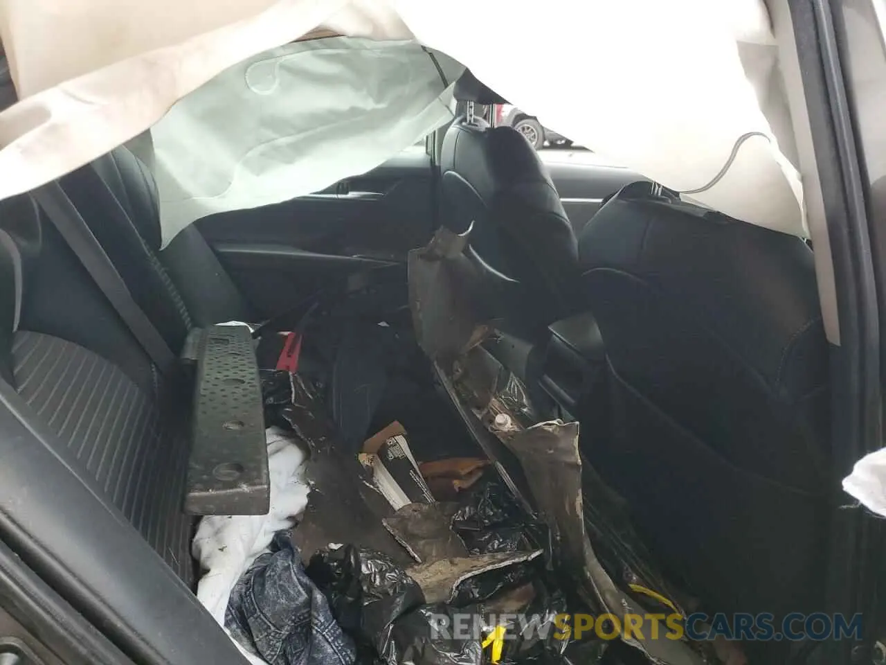 10 Photograph of a damaged car 4T1G11BK3LU019781 TOYOTA CAMRY 2020