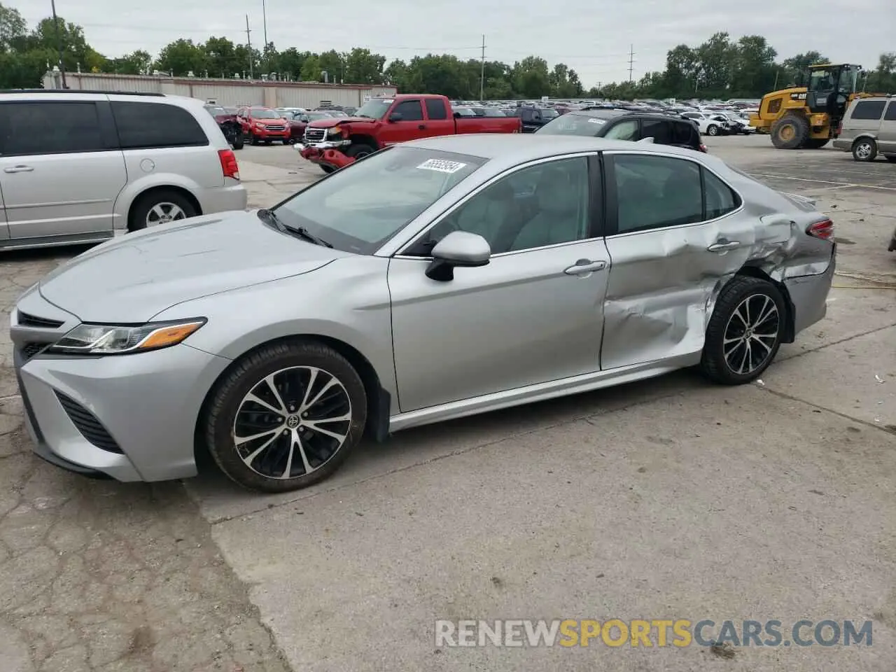 1 Photograph of a damaged car 4T1G11BK5LU001640 TOYOTA CAMRY 2020