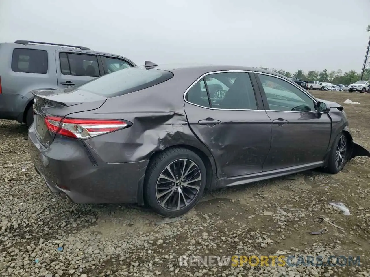 3 Фотография поврежденного автомобиля 4T1G11BK6LU017846 TOYOTA CAMRY 2020