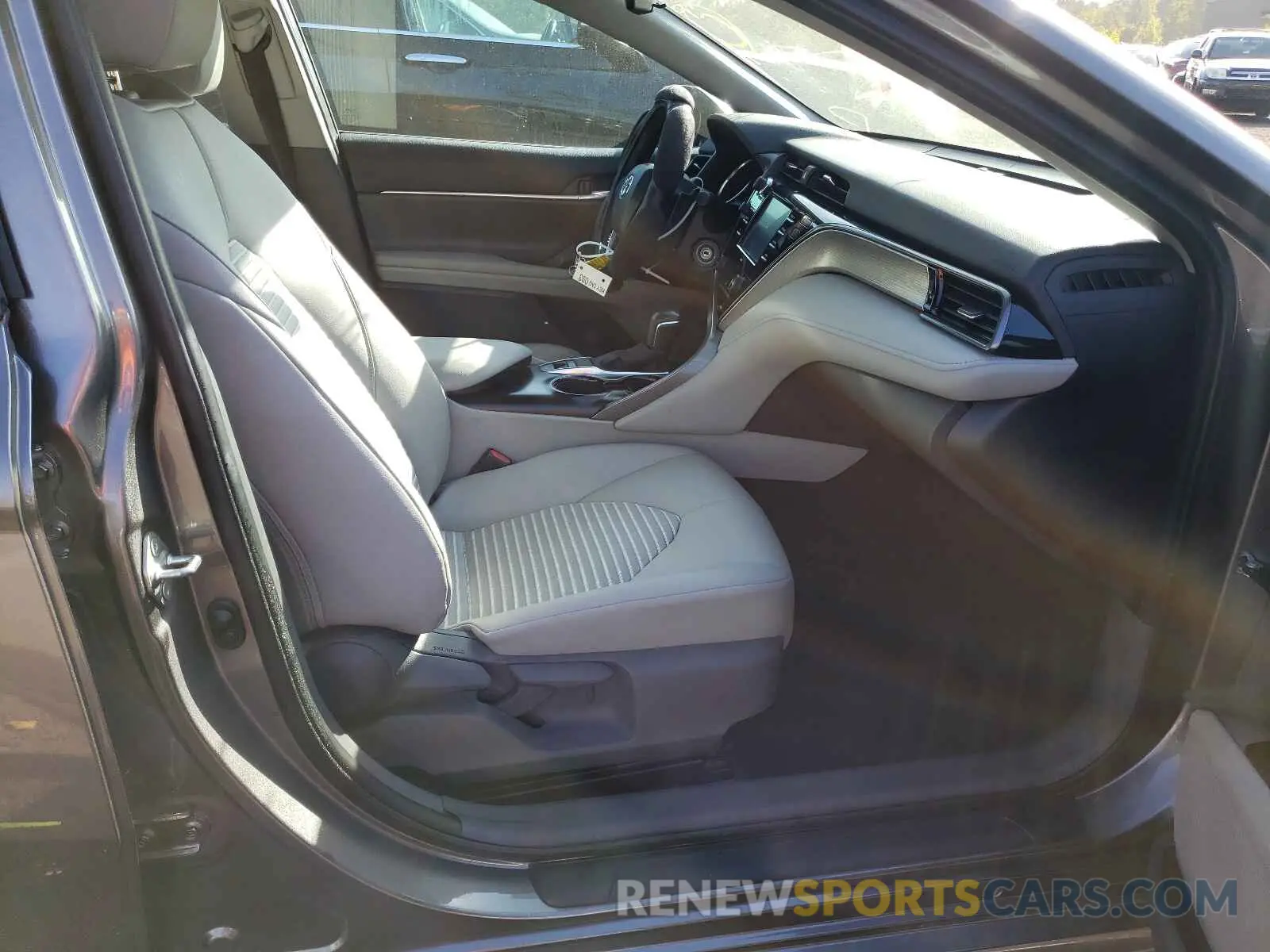 5 Photograph of a damaged car 4T1G11BK7LU016236 TOYOTA CAMRY 2020