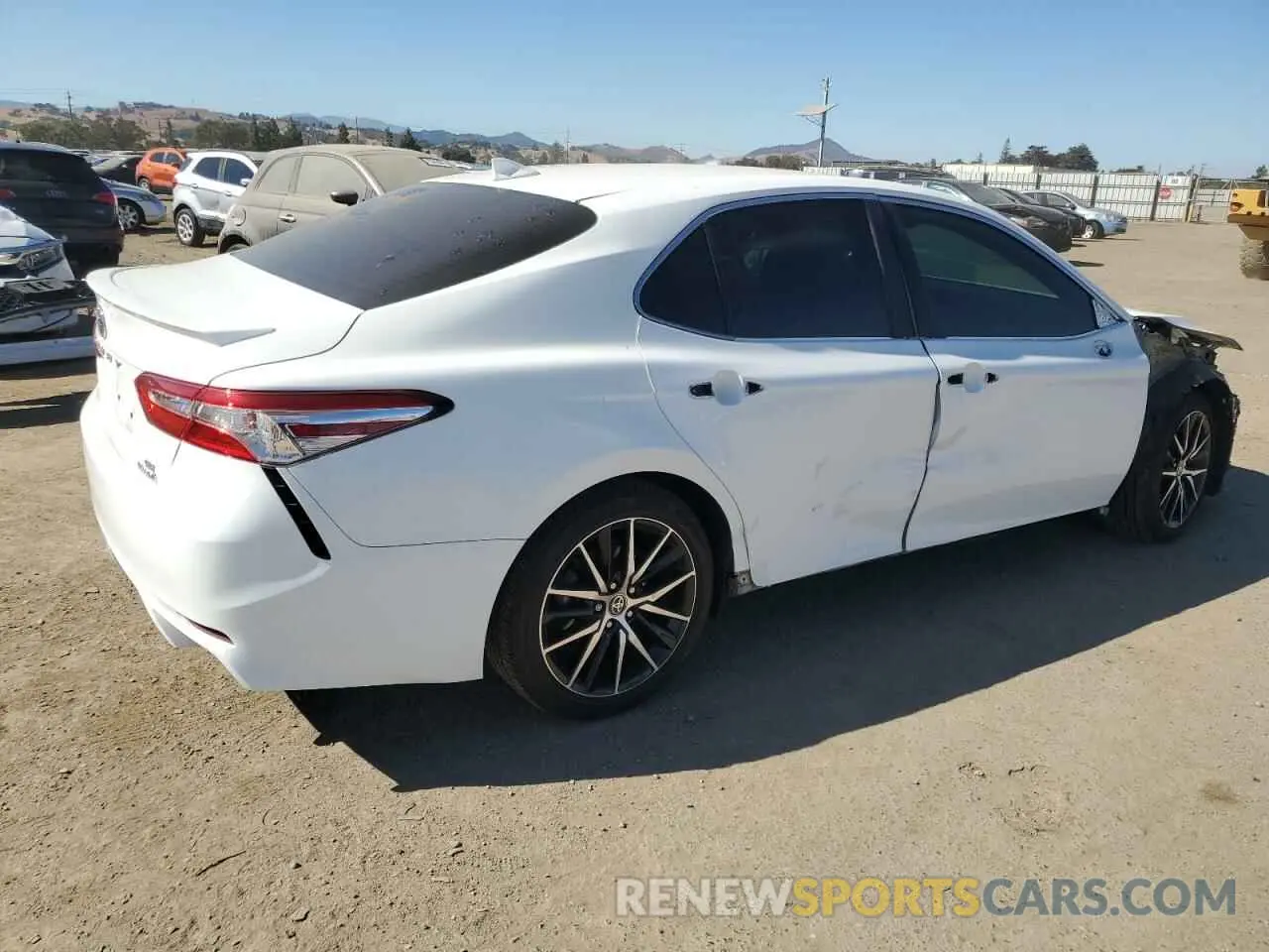 3 Photograph of a damaged car 4T1G31AK1LU012131 TOYOTA CAMRY 2020