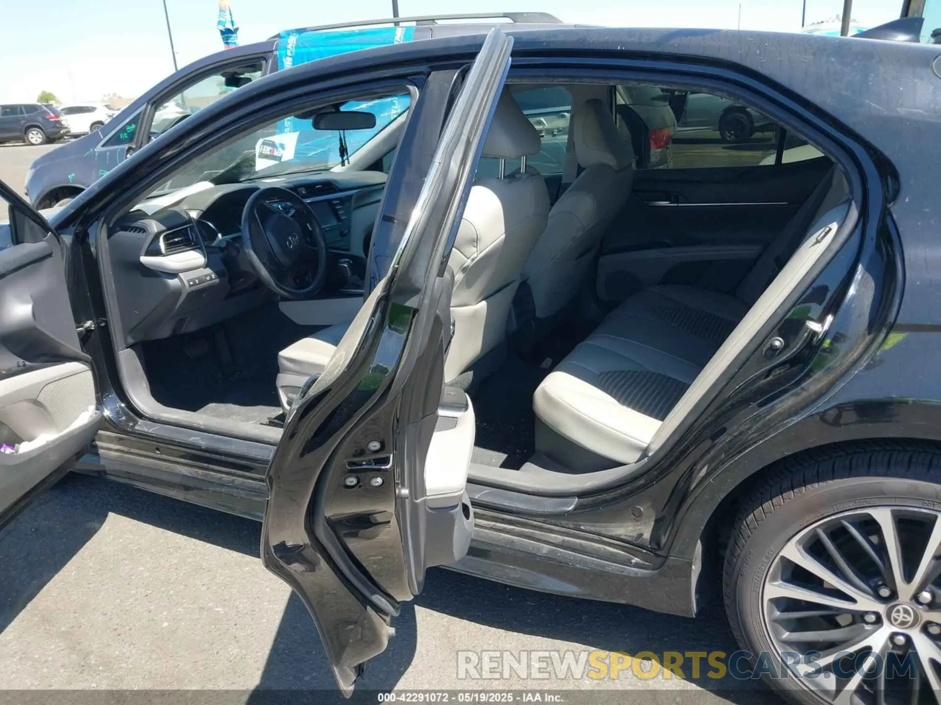 8 Фотография поврежденного автомобиля 4T1G31AK1LU014512 TOYOTA CAMRY 2020