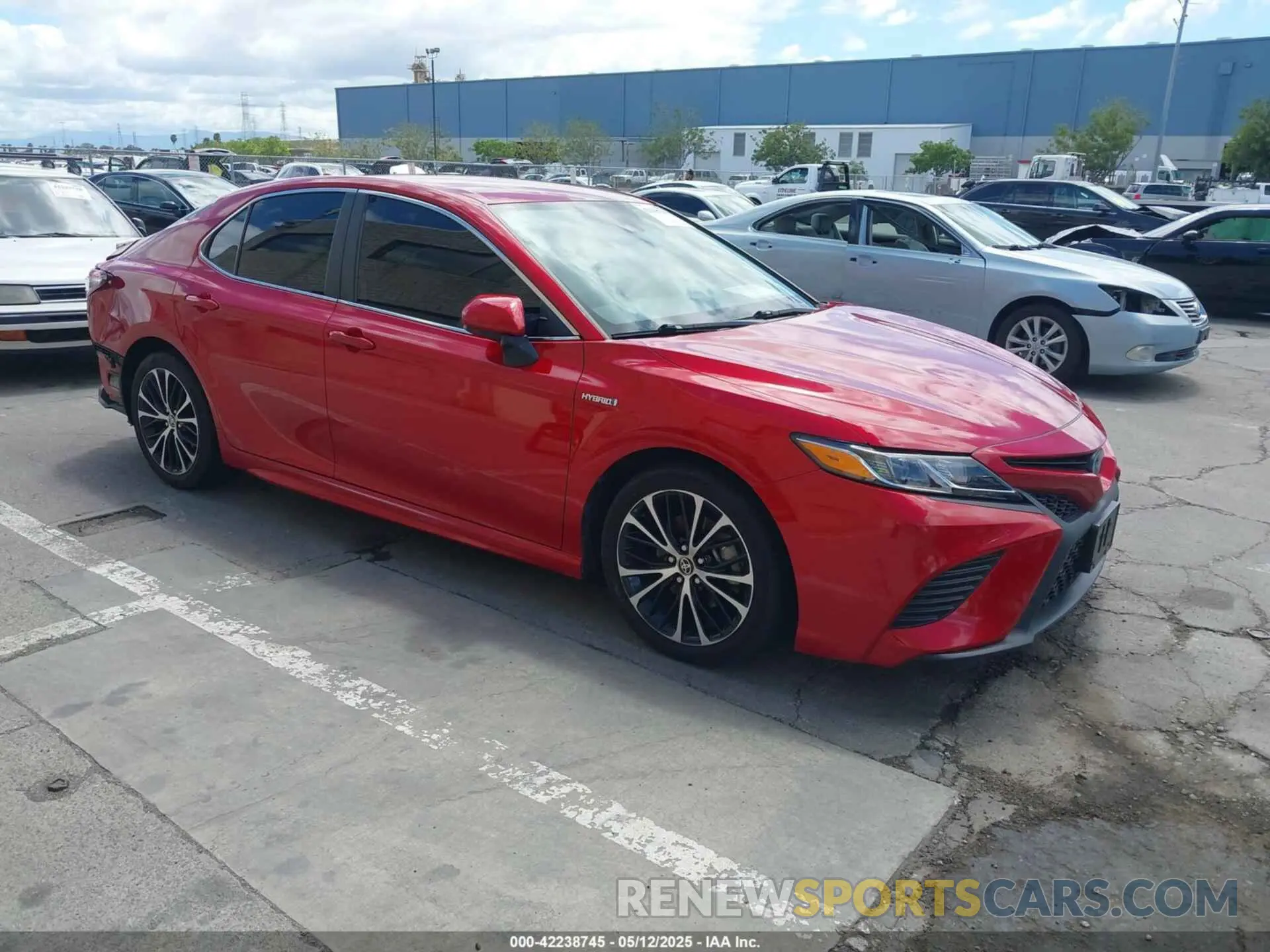 1 Фотография поврежденного автомобиля 4T1G31AK6LU015803 TOYOTA CAMRY 2020