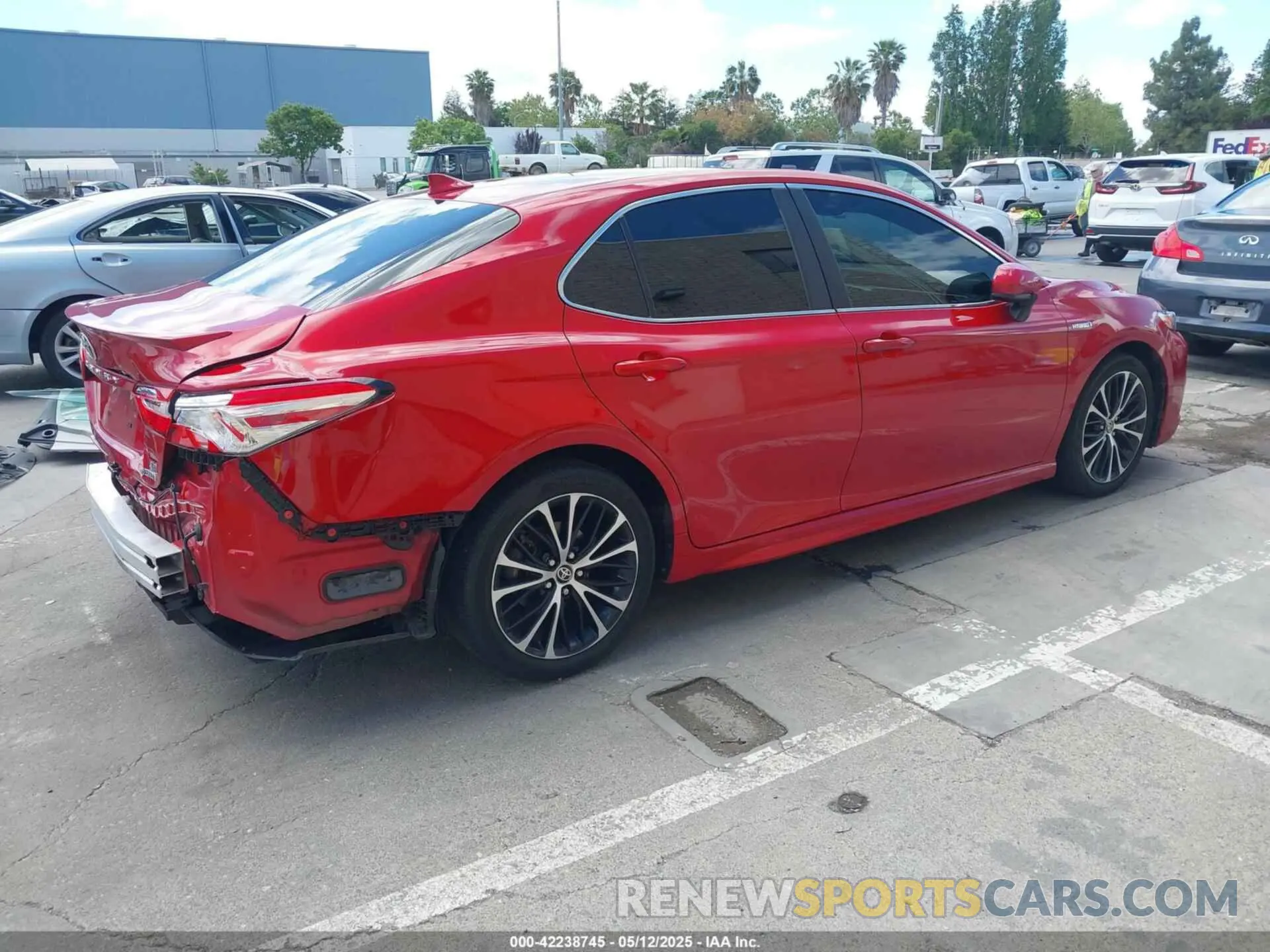 4 Фотография поврежденного автомобиля 4T1G31AK6LU015803 TOYOTA CAMRY 2020