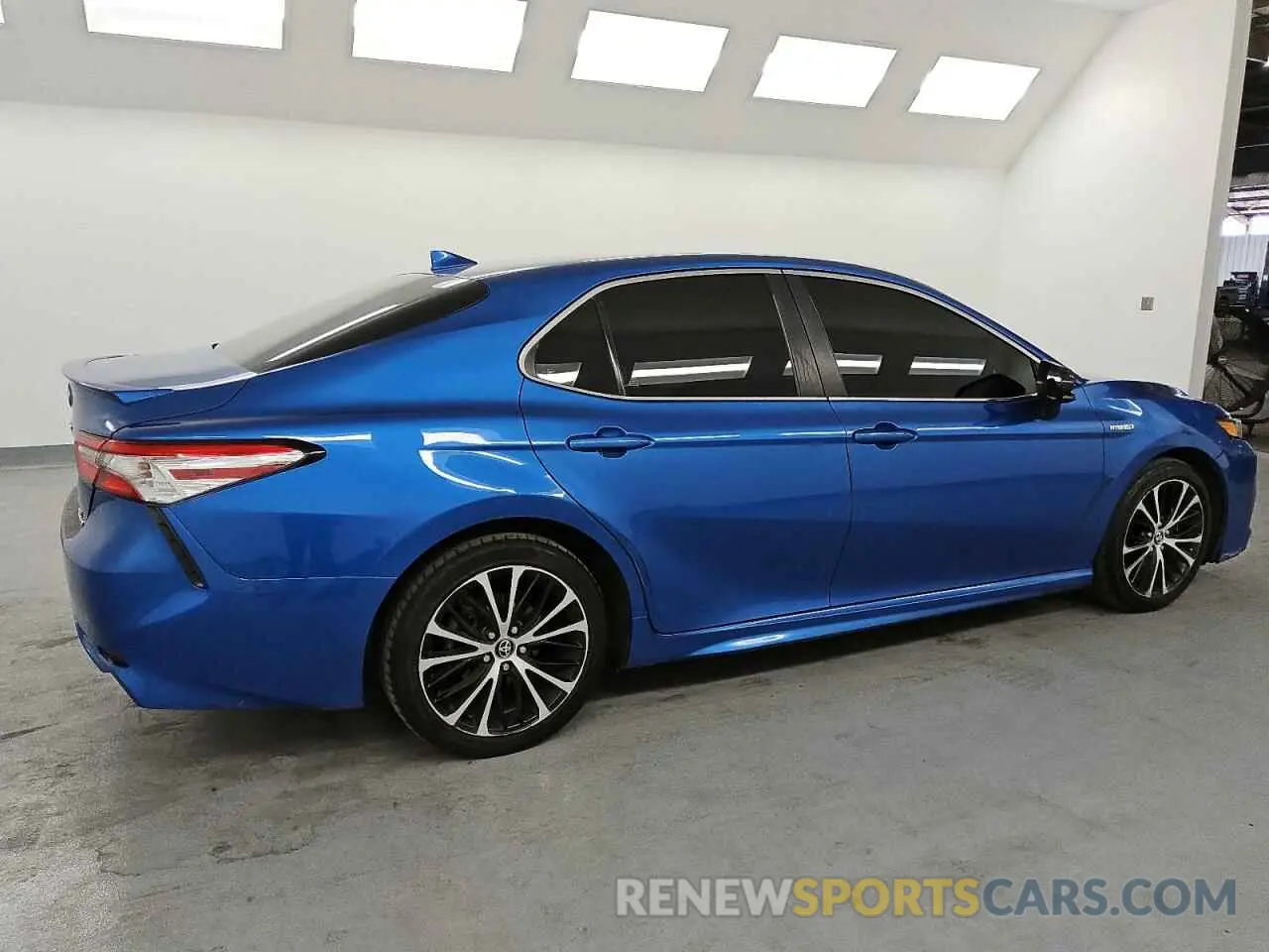 3 Фотография поврежденного автомобиля 4T1G31AK7LU010433 TOYOTA CAMRY 2020