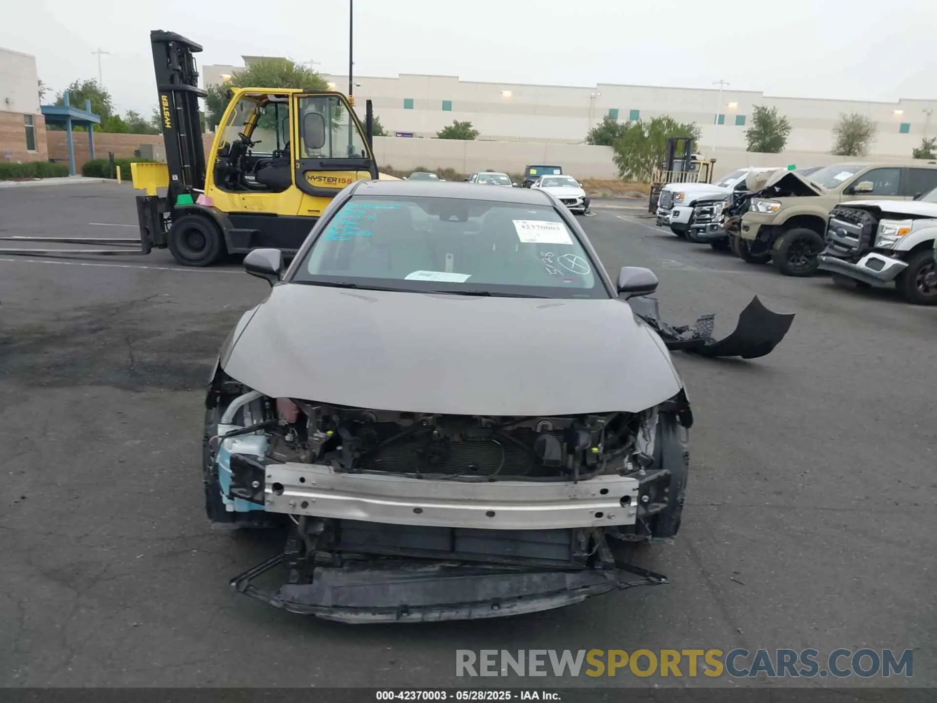 13 Photograph of a damaged car 4T1G31AK7LU014336 TOYOTA CAMRY 2020
