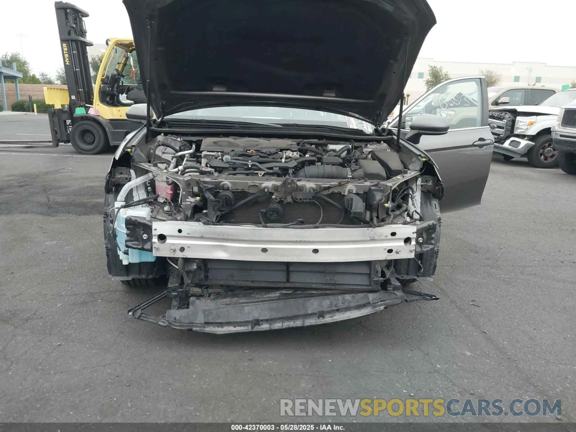 21 Photograph of a damaged car 4T1G31AK7LU014336 TOYOTA CAMRY 2020