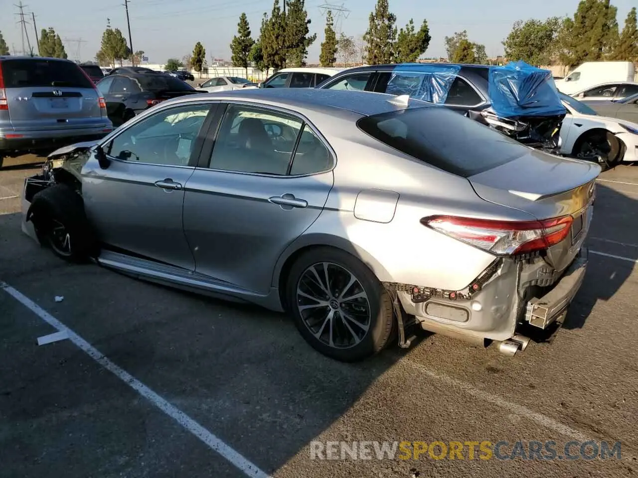 2 Photograph of a damaged car 4T1G31AK8LU543200 TOYOTA CAMRY 2020
