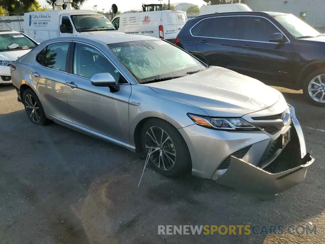 4 Photograph of a damaged car 4T1G31AK8LU543200 TOYOTA CAMRY 2020