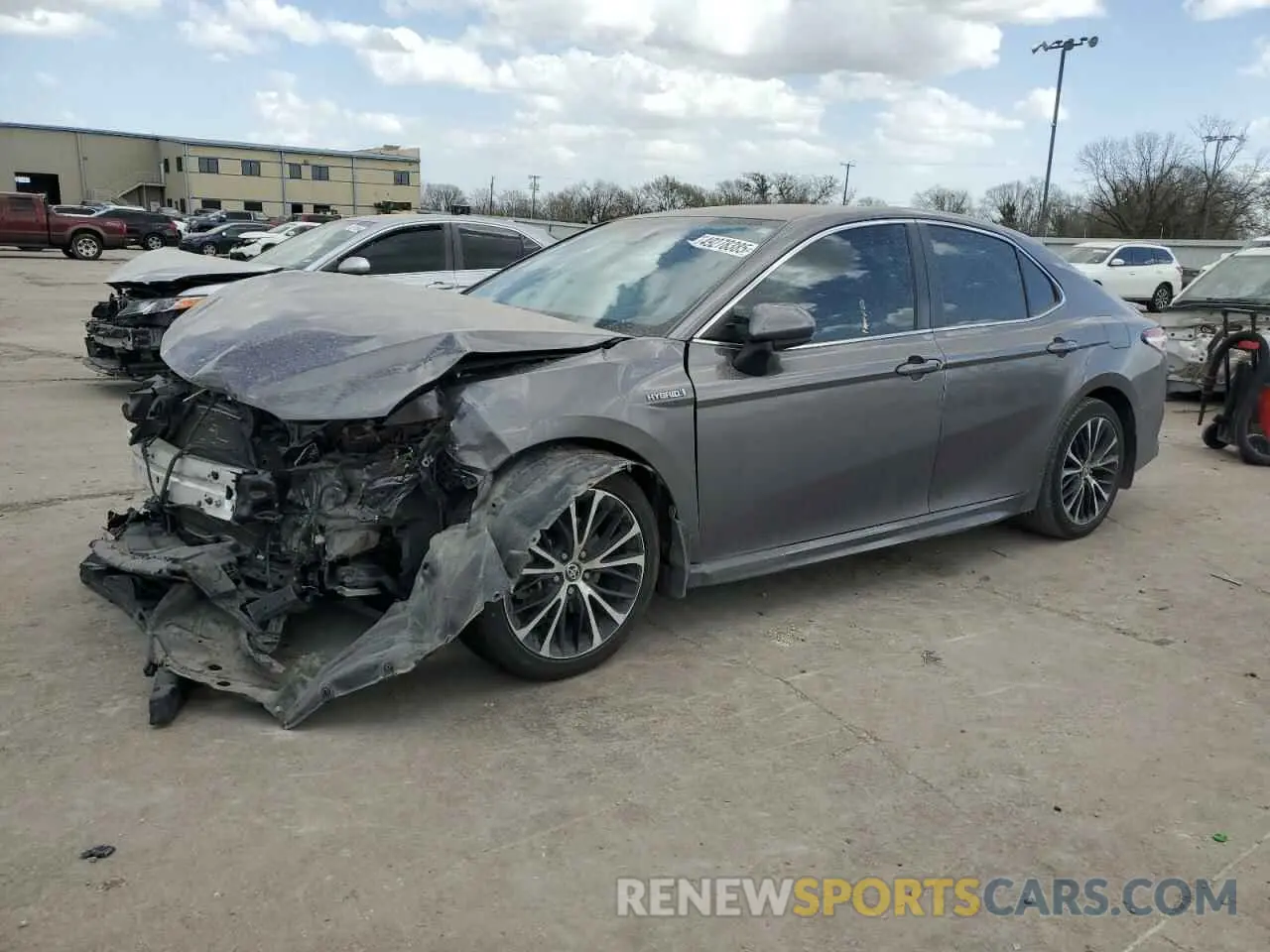 1 Photograph of a damaged car 4T1G31AK8LU544637 TOYOTA CAMRY 2020