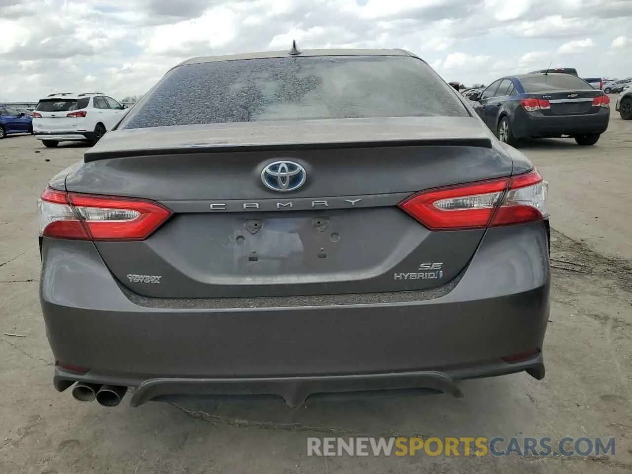 6 Photograph of a damaged car 4T1G31AK8LU544637 TOYOTA CAMRY 2020