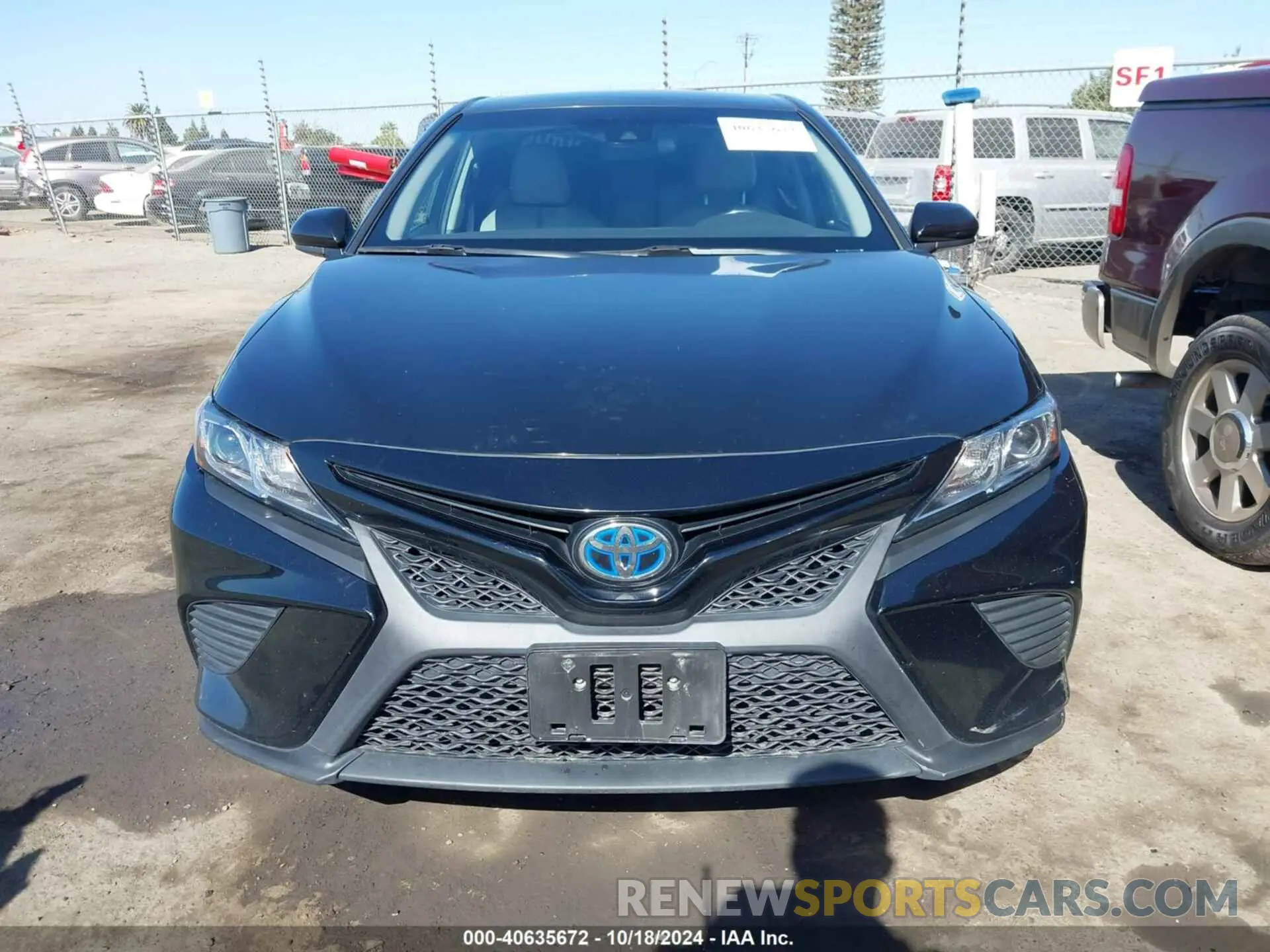 13 Photograph of a damaged car 4T1G31AK9LU017240 TOYOTA CAMRY 2020
