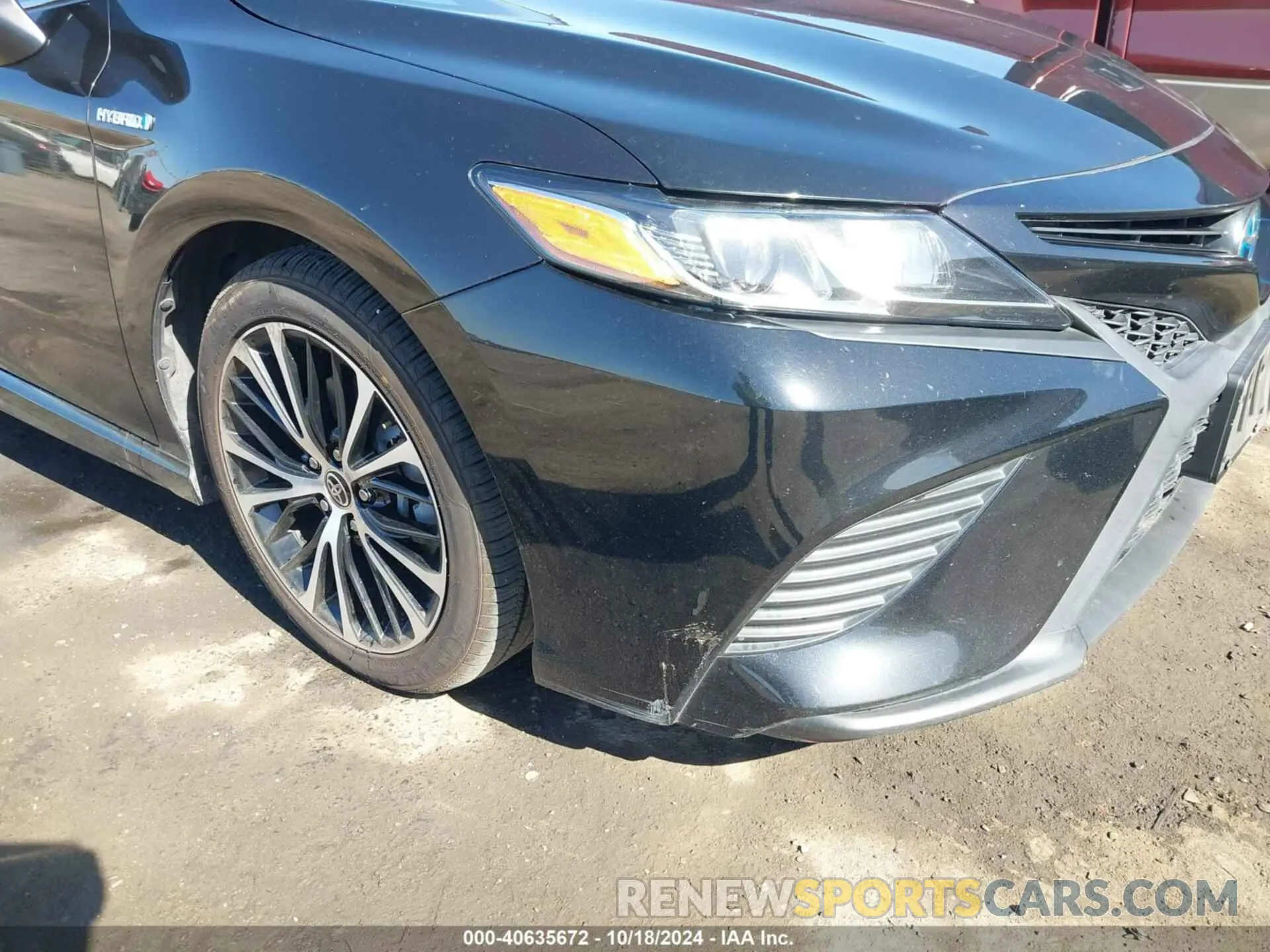 19 Photograph of a damaged car 4T1G31AK9LU017240 TOYOTA CAMRY 2020
