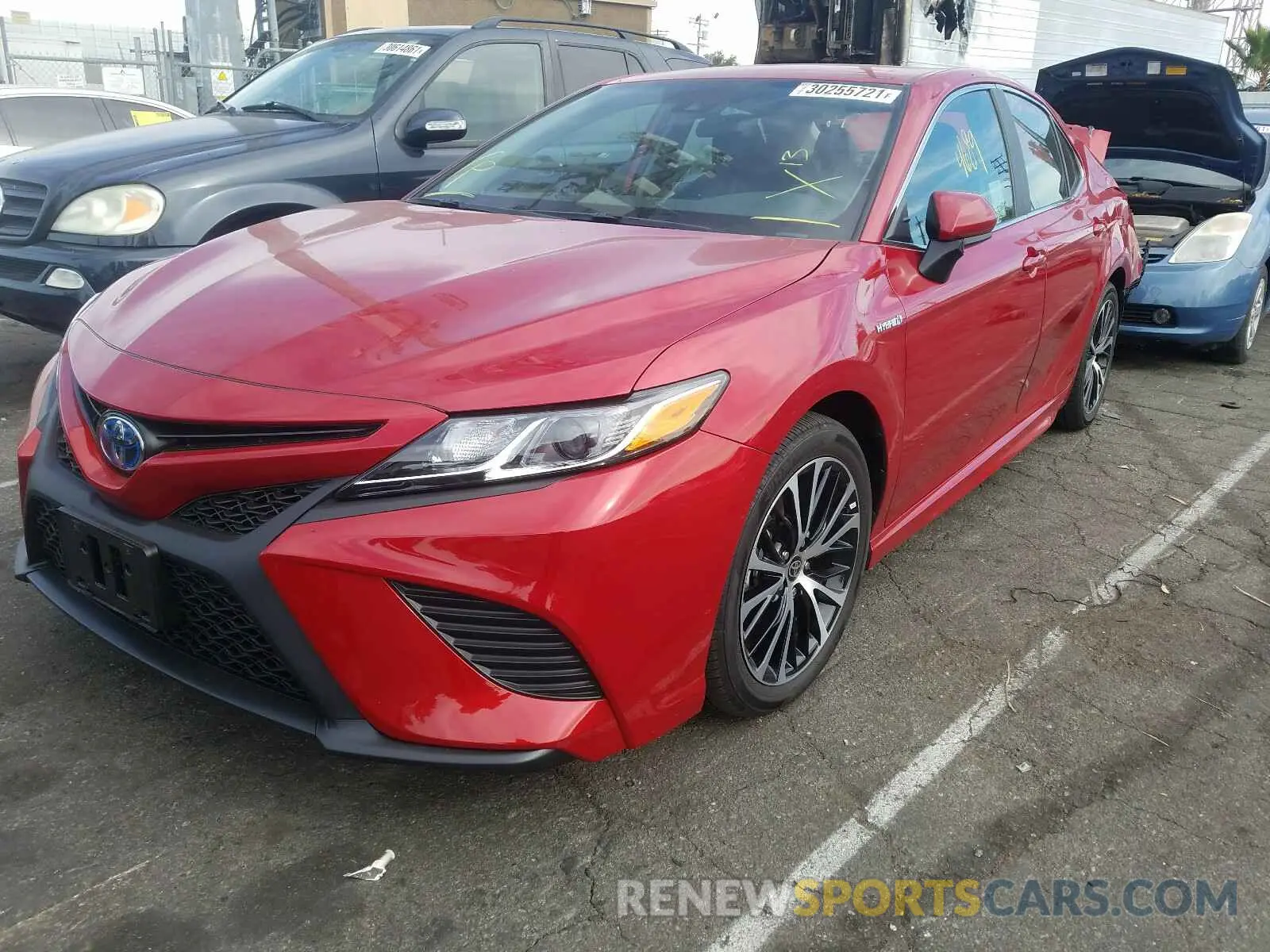 2 Photograph of a damaged car 4T1G31AKXLU018753 TOYOTA CAMRY 2020