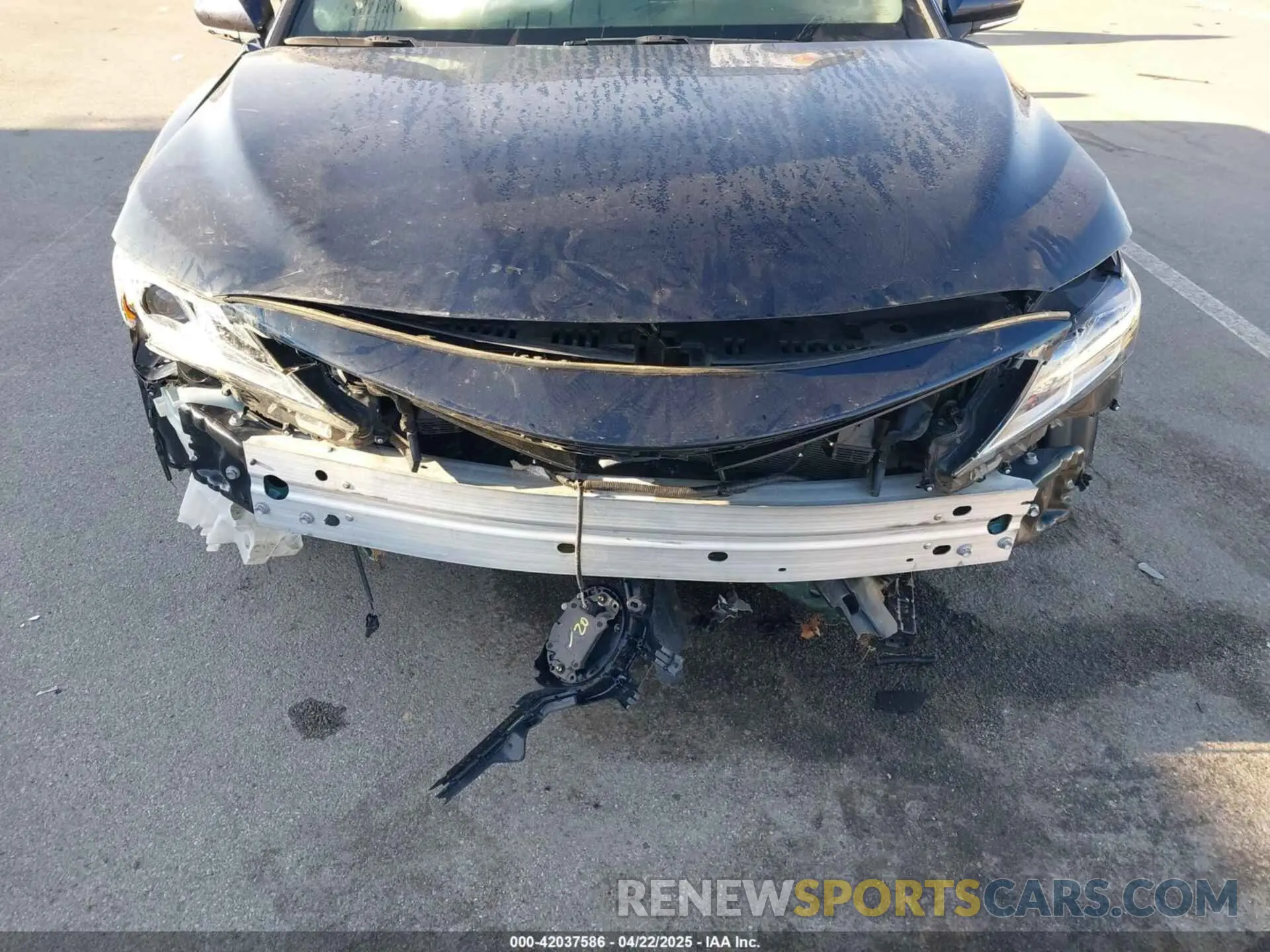 18 Фотография поврежденного автомобиля 4T1J11AK2LU386419 TOYOTA CAMRY 2020