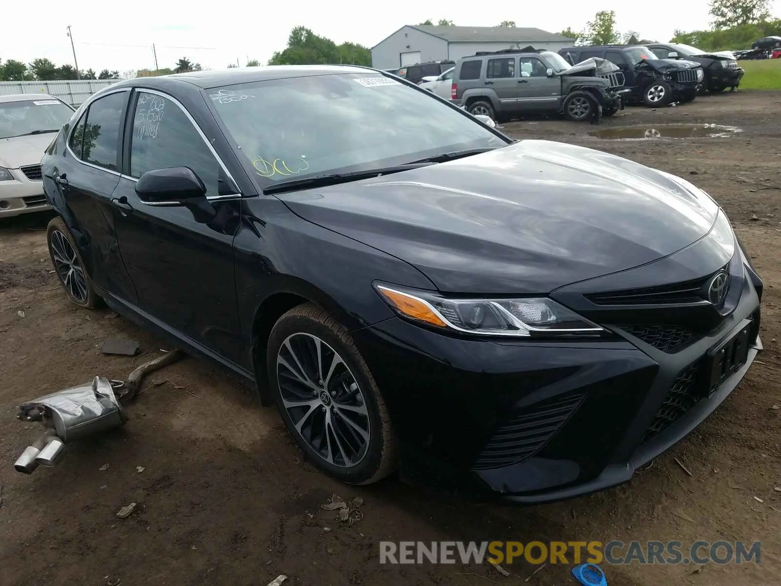 1 Photograph of a damaged car 4T1J11AK3LU949719 TOYOTA CAMRY 2020