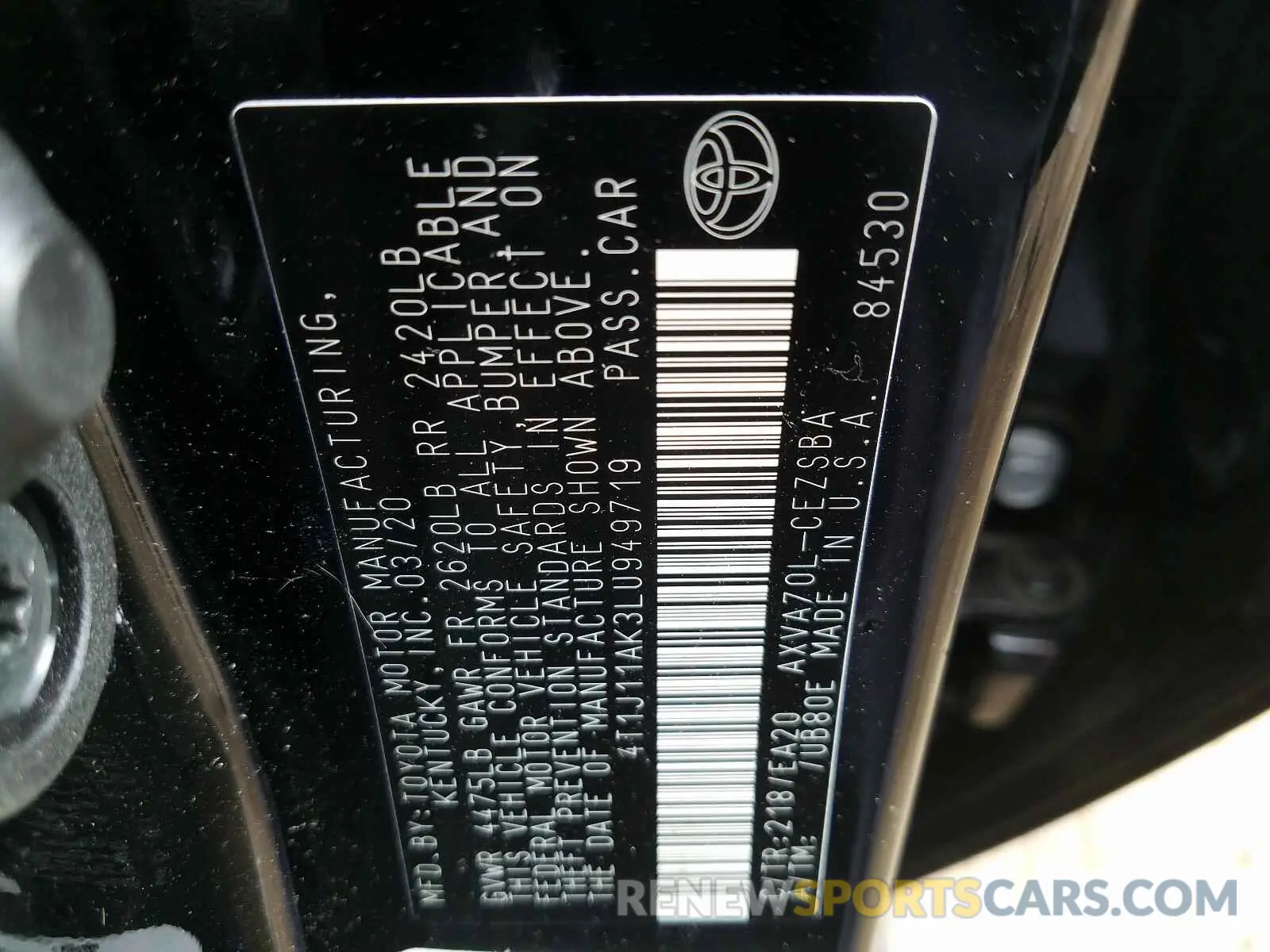 10 Photograph of a damaged car 4T1J11AK3LU949719 TOYOTA CAMRY 2020