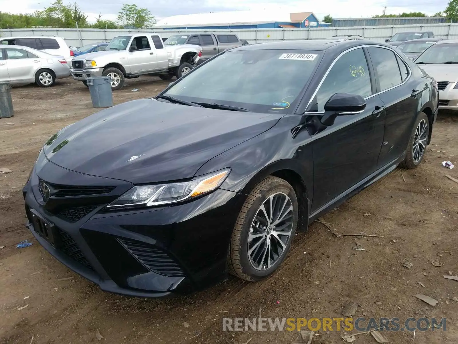 2 Photograph of a damaged car 4T1J11AK3LU949719 TOYOTA CAMRY 2020