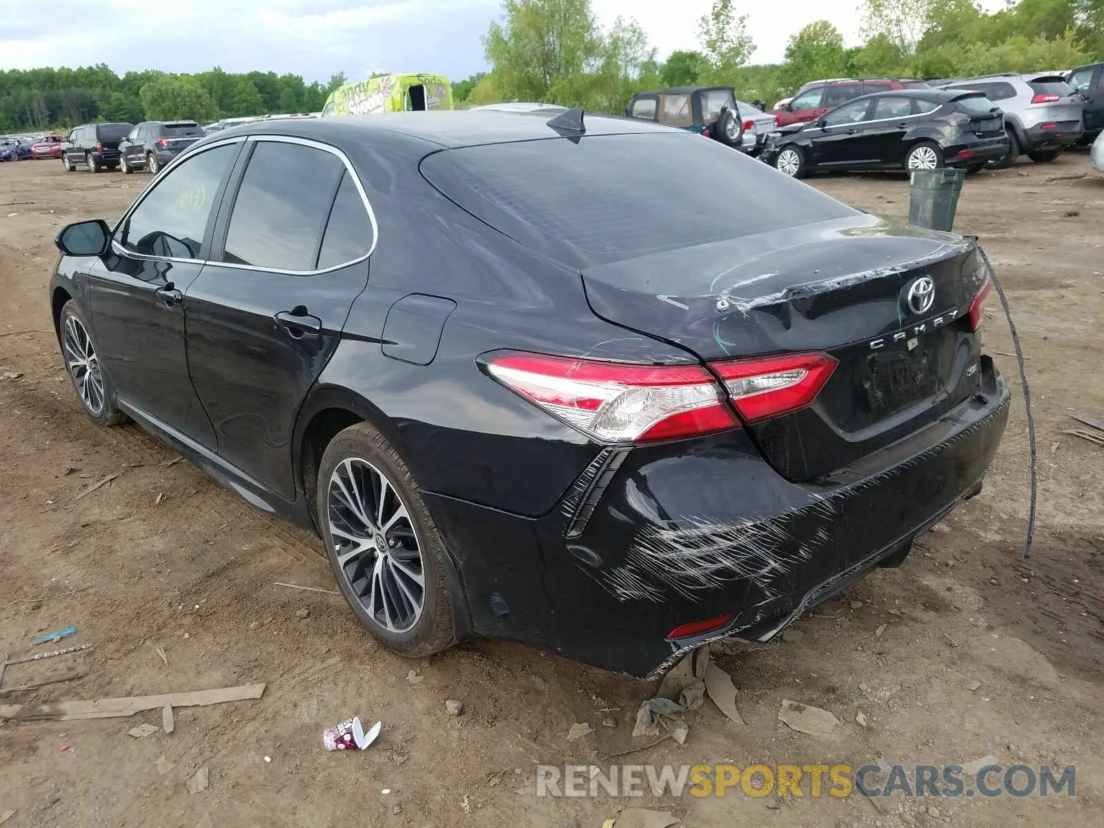 3 Photograph of a damaged car 4T1J11AK3LU949719 TOYOTA CAMRY 2020