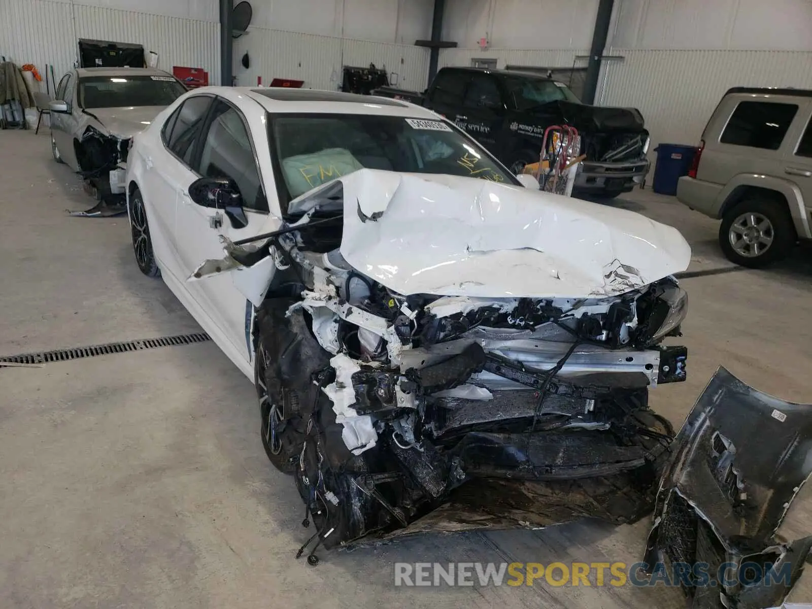 9 Photograph of a damaged car 4T1J11AK4LU925168 TOYOTA CAMRY 2020
