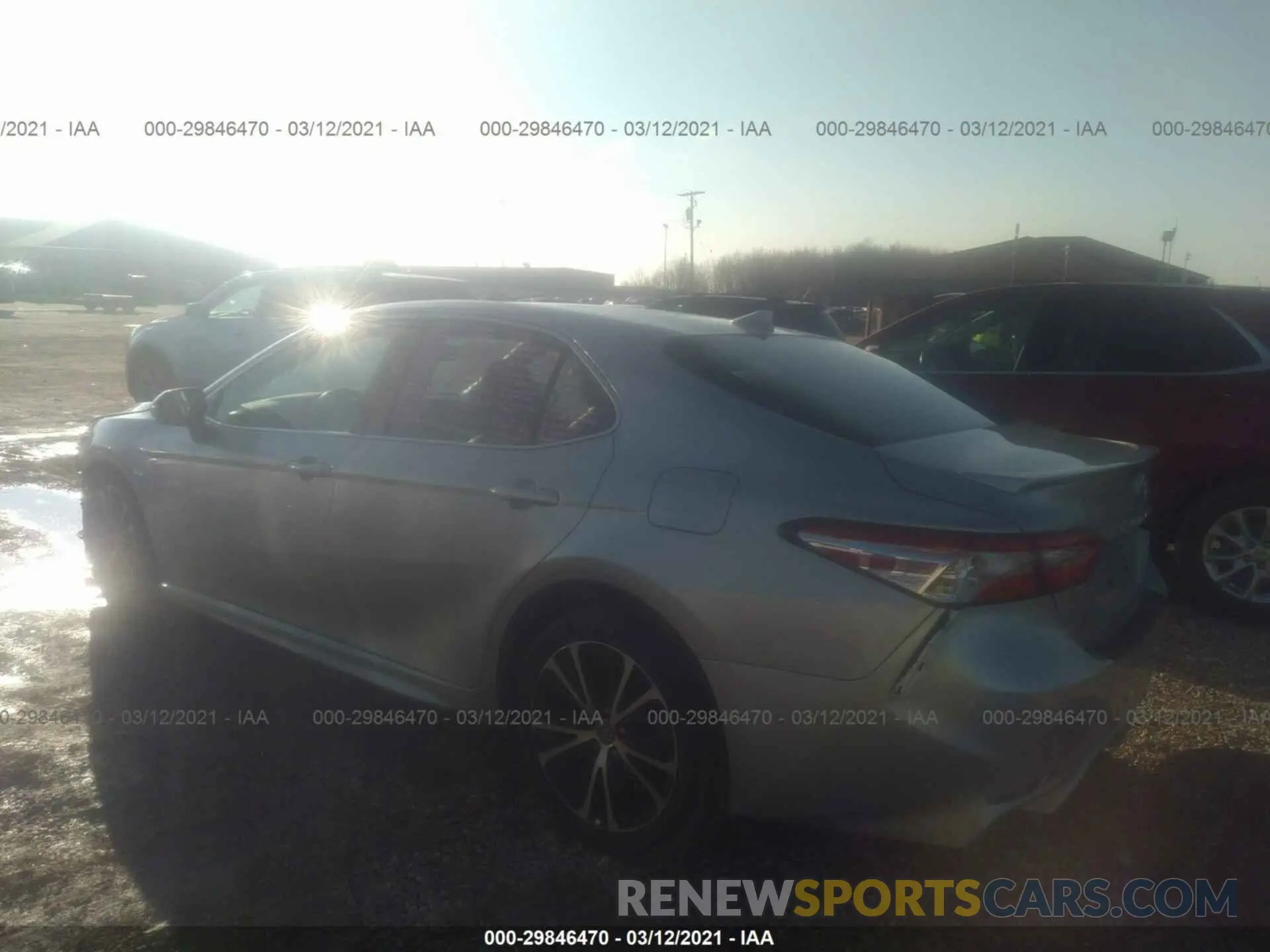 3 Photograph of a damaged car 4T1J11AK5LU866390 TOYOTA CAMRY 2020