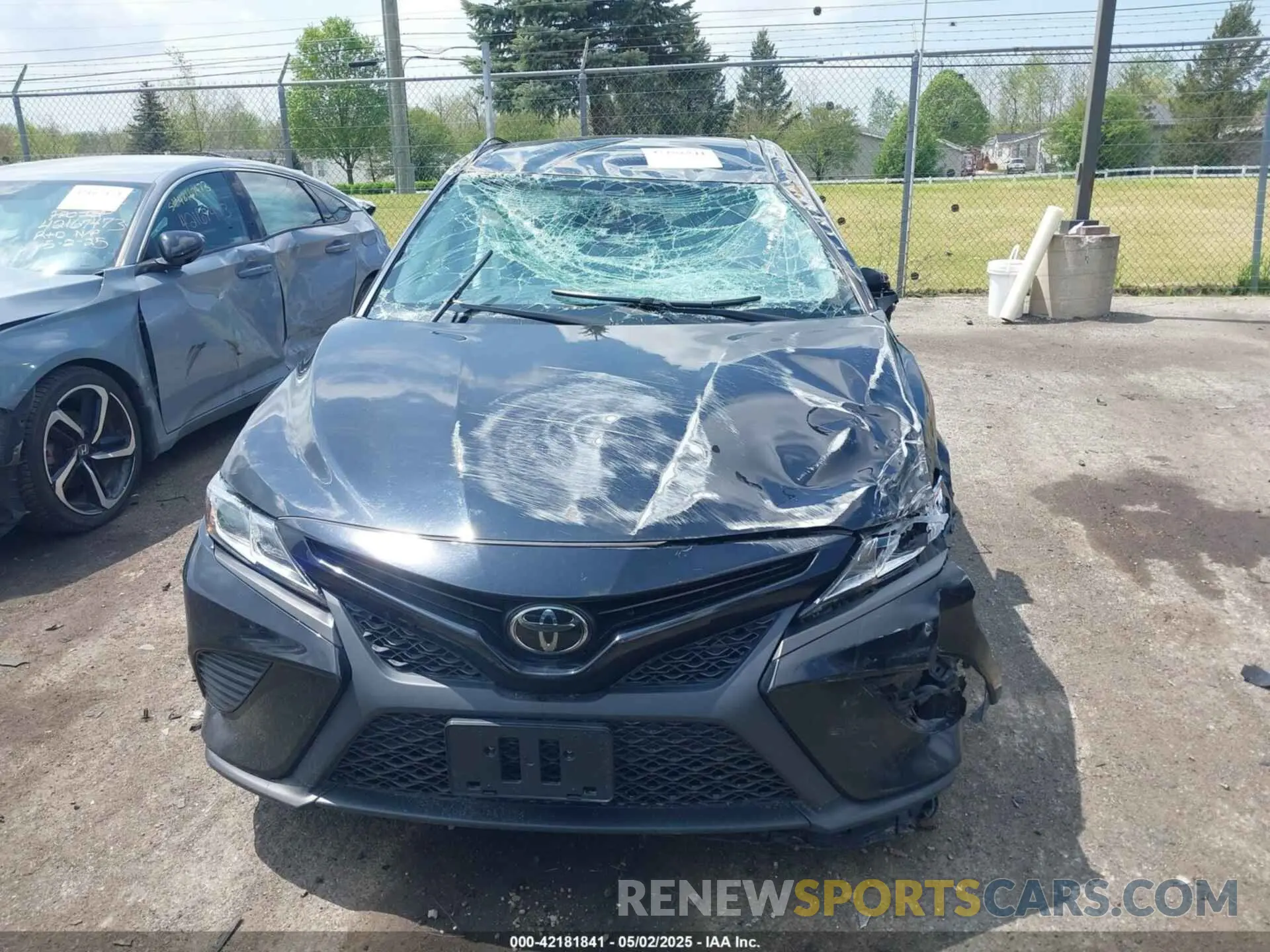12 Фотография поврежденного автомобиля 4T1J11AK8LU862138 TOYOTA CAMRY 2020