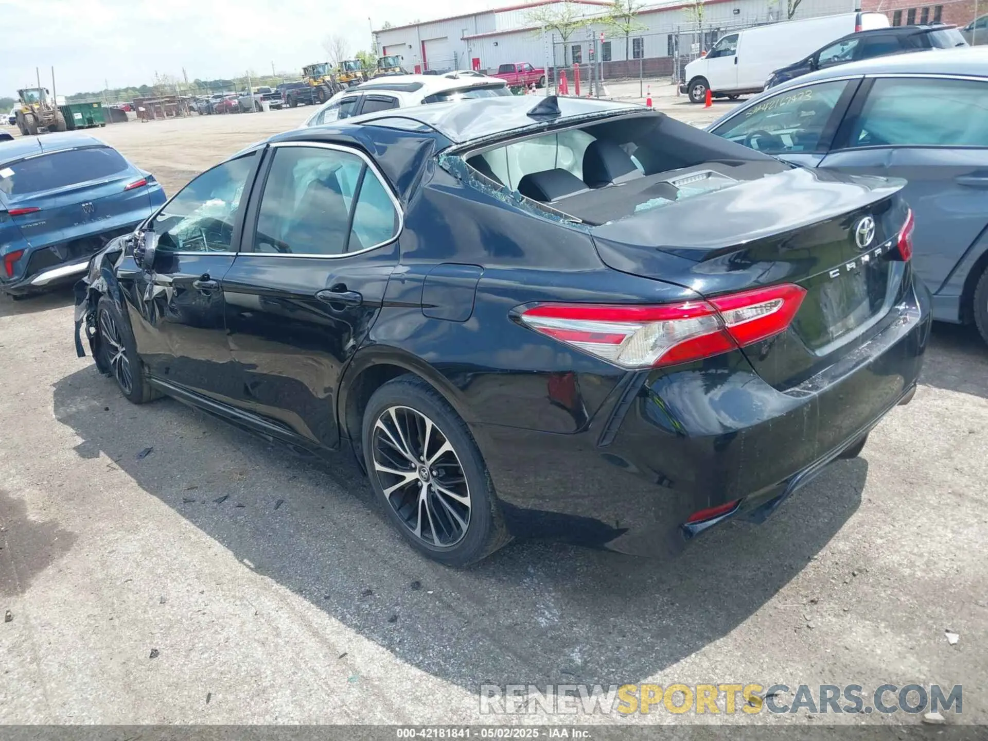 3 Фотография поврежденного автомобиля 4T1J11AK8LU862138 TOYOTA CAMRY 2020