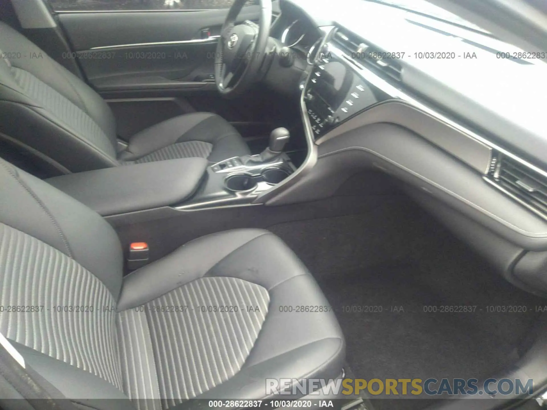 5 Photograph of a damaged car 4T1J31AK1LU525904 TOYOTA CAMRY 2020