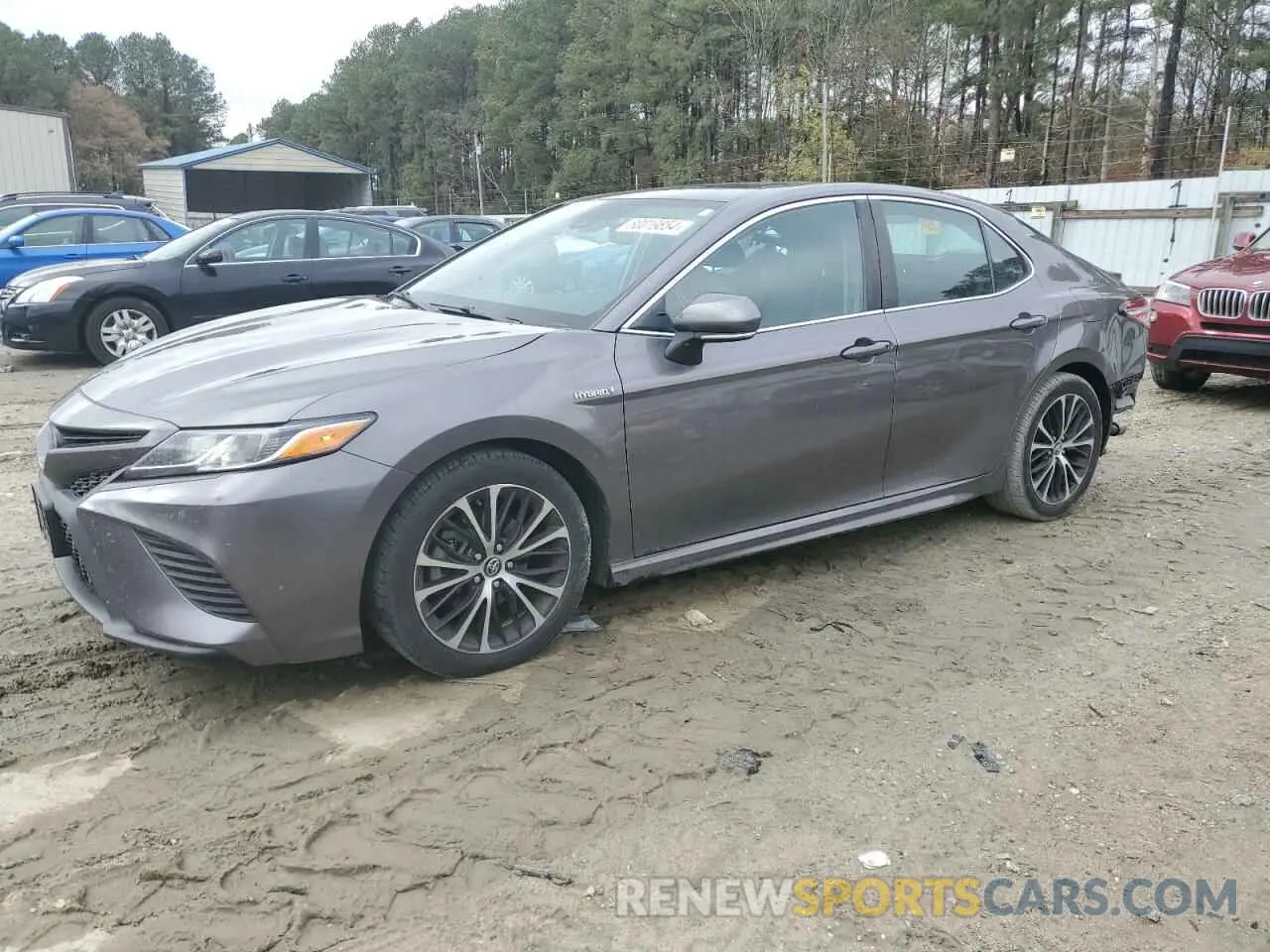 1 Photograph of a damaged car 4T1J31AK4LU528988 TOYOTA CAMRY 2020