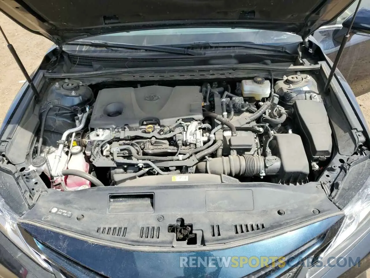 11 Photograph of a damaged car 4T1J31AK6LU535764 TOYOTA CAMRY 2020