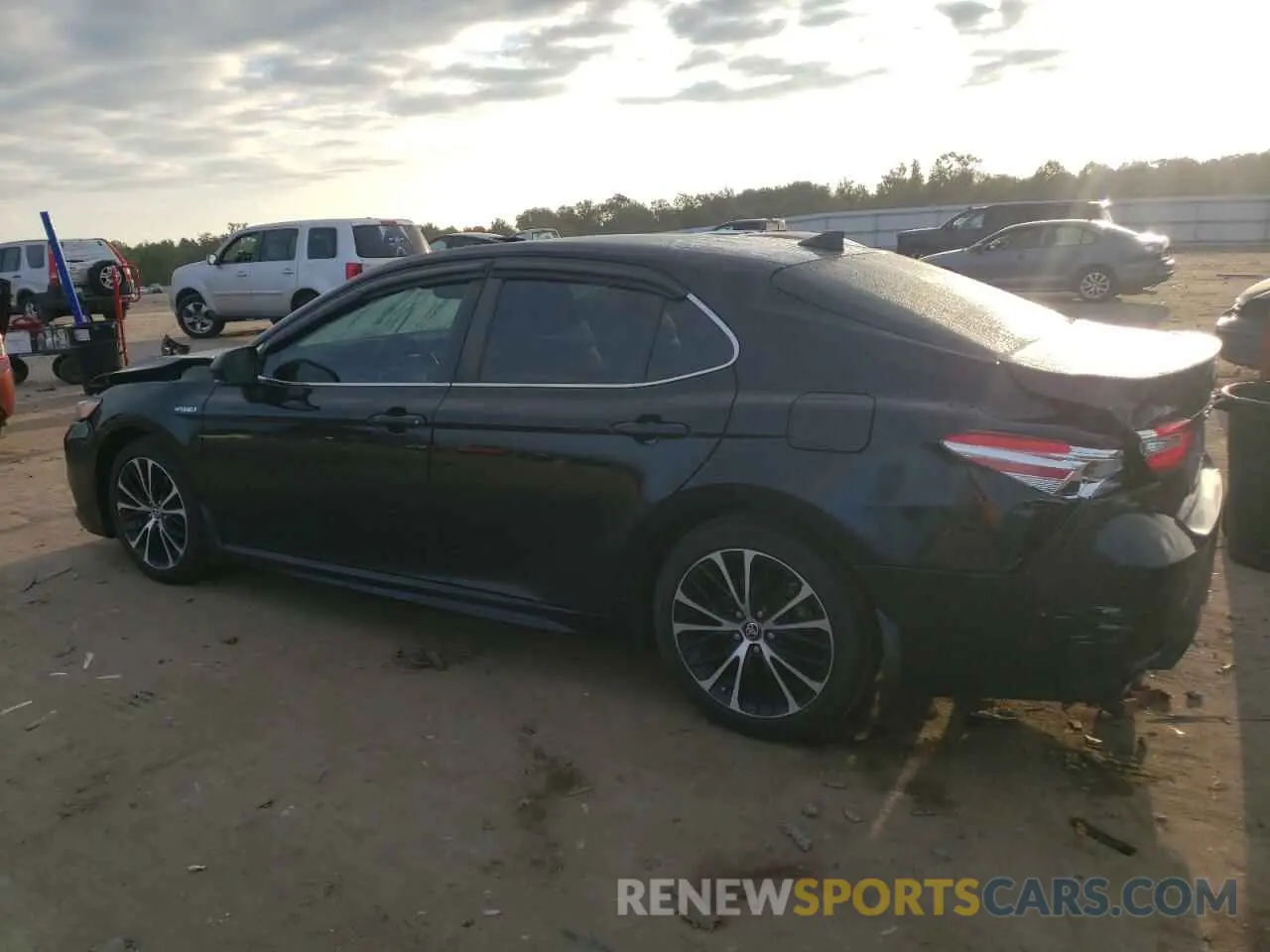 2 Фотография поврежденного автомобиля 4T1J31AK6LU544111 TOYOTA CAMRY 2020