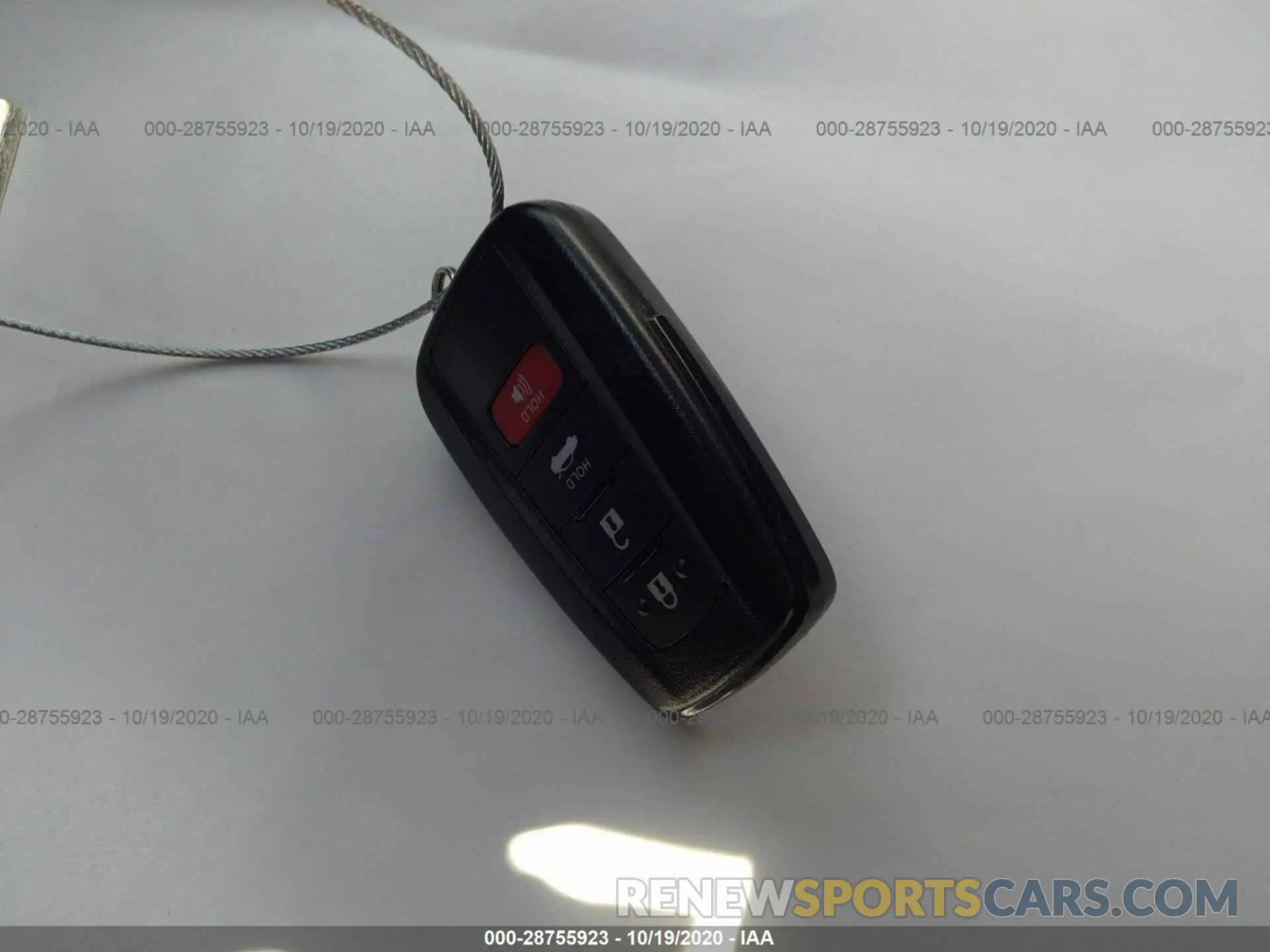 11 Photograph of a damaged car 4T1J31AK9LU015087 TOYOTA CAMRY 2020