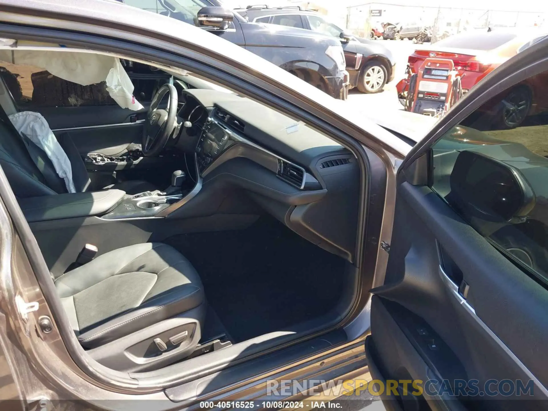 5 Photograph of a damaged car 4T1K61AK0LU355501 TOYOTA CAMRY 2020