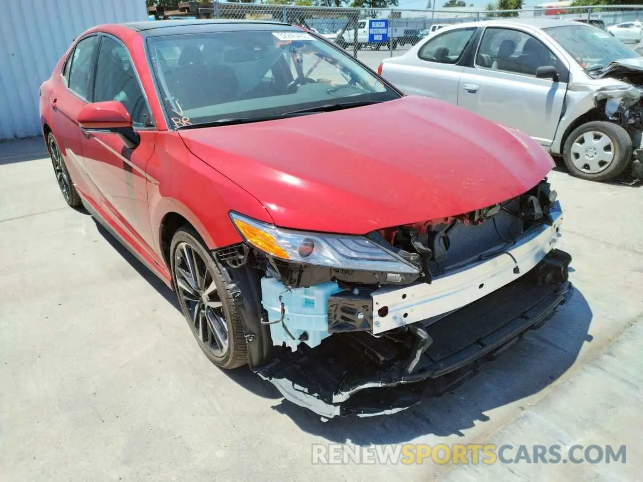 1 Фотография поврежденного автомобиля 4T1K61AK0LU373450 TOYOTA CAMRY 2020
