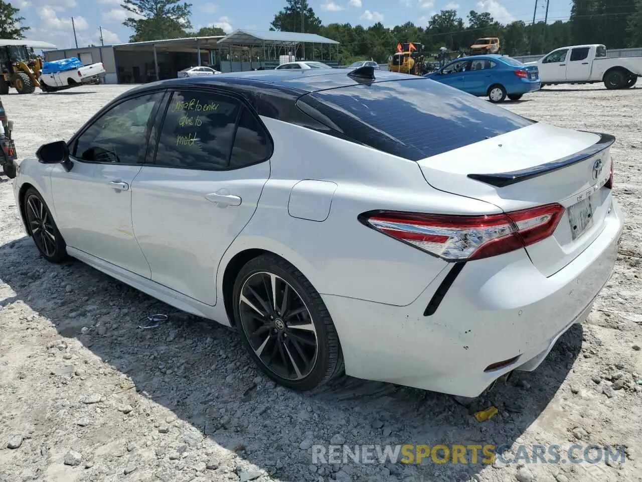3 Photograph of a damaged car 4T1K61AK0LU375425 TOYOTA CAMRY 2020