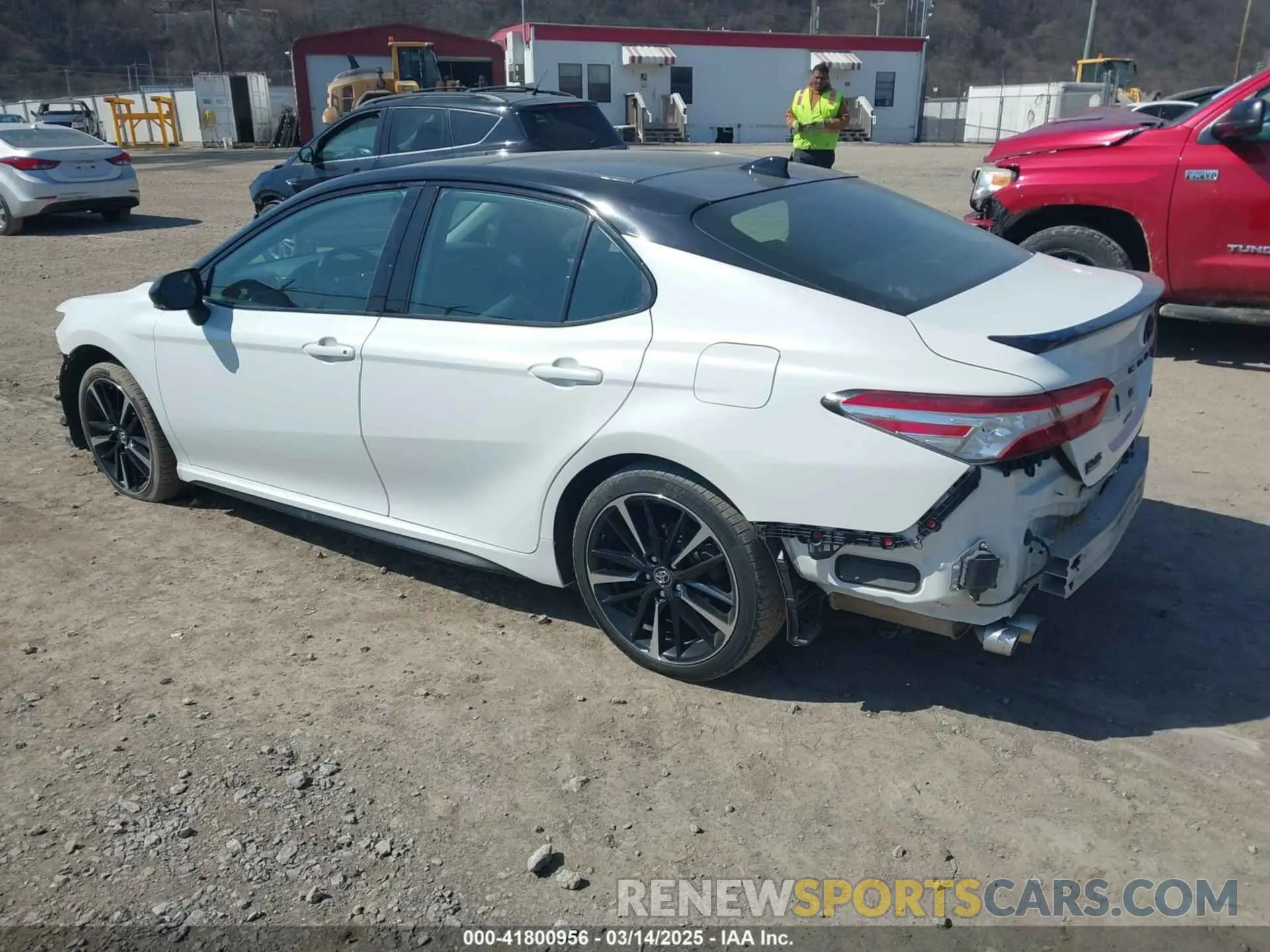 3 Photograph of a damaged car 4T1K61AK1LU317081 TOYOTA CAMRY 2020