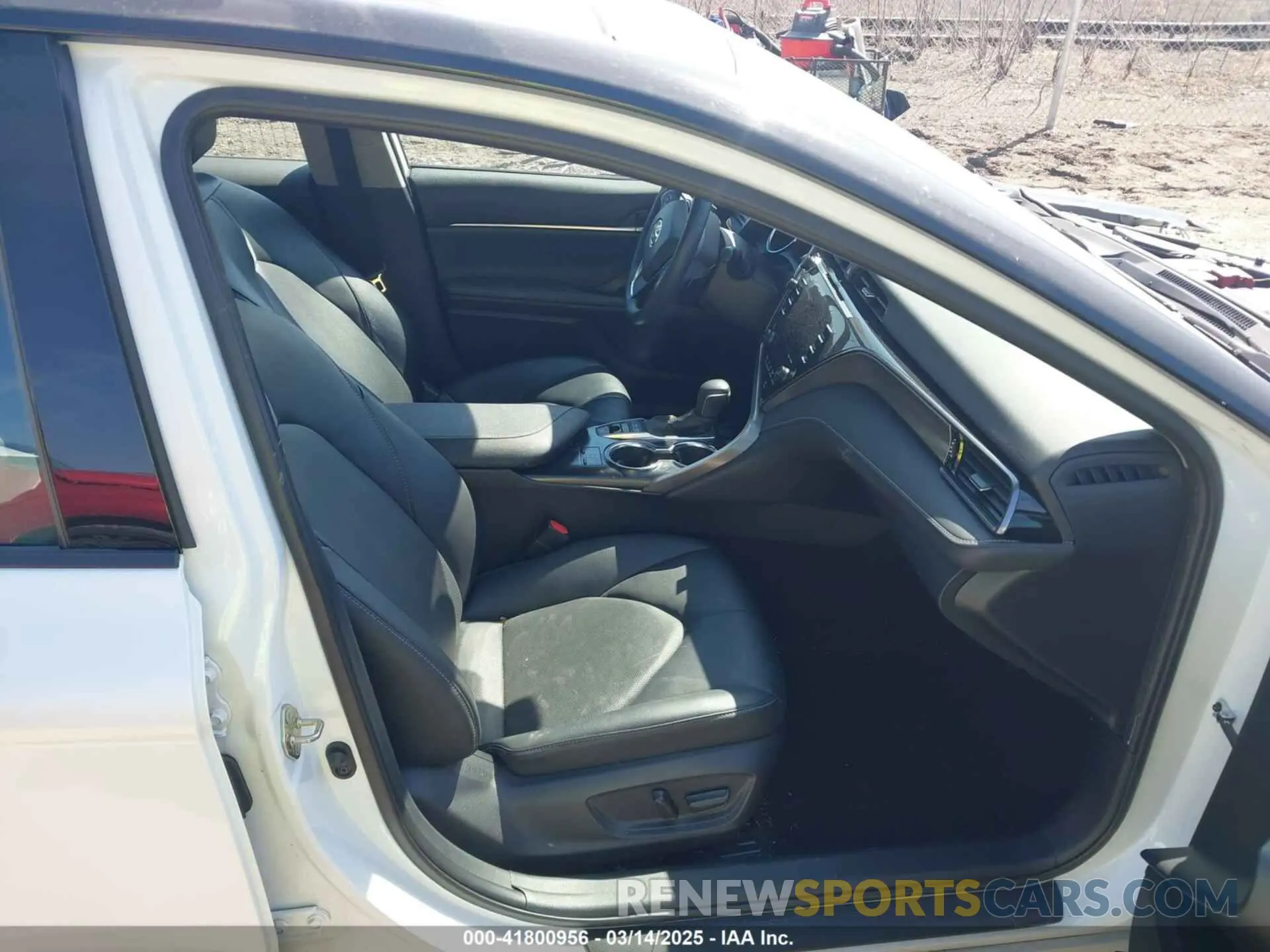 5 Photograph of a damaged car 4T1K61AK1LU317081 TOYOTA CAMRY 2020