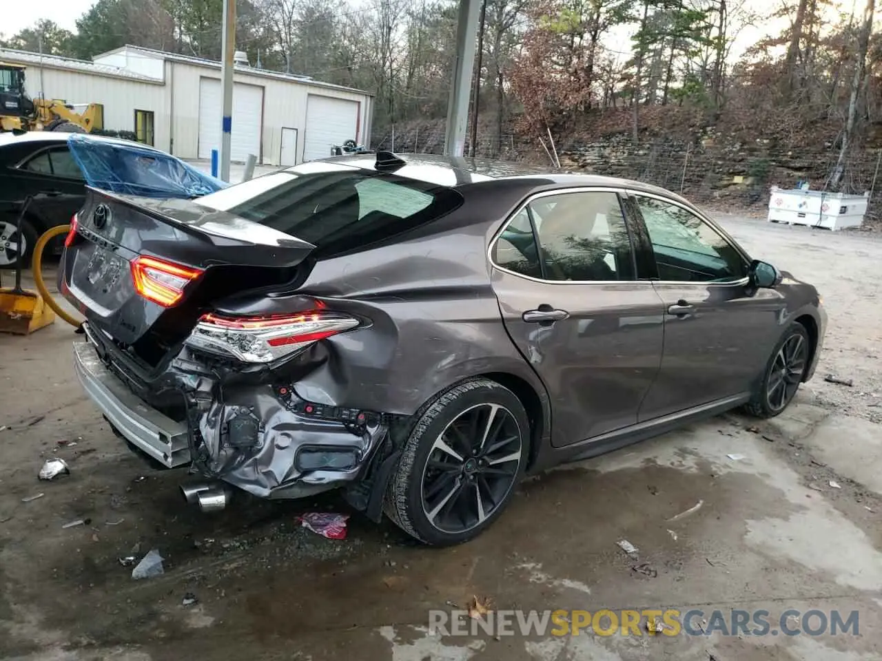 3 Photograph of a damaged car 4T1K61AK1LU858907 TOYOTA CAMRY 2020