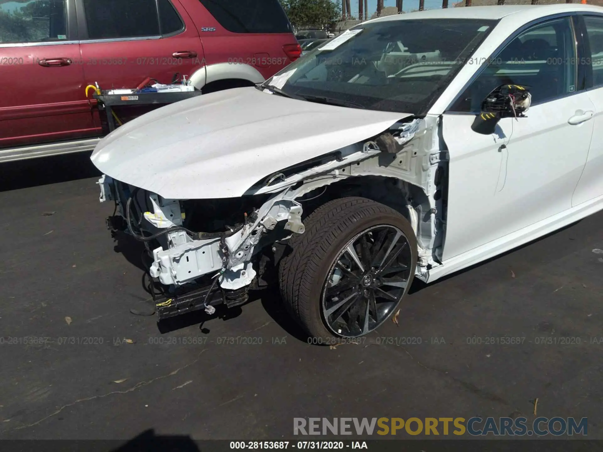 6 Photograph of a damaged car 4T1K61AK1LU912884 TOYOTA CAMRY 2020