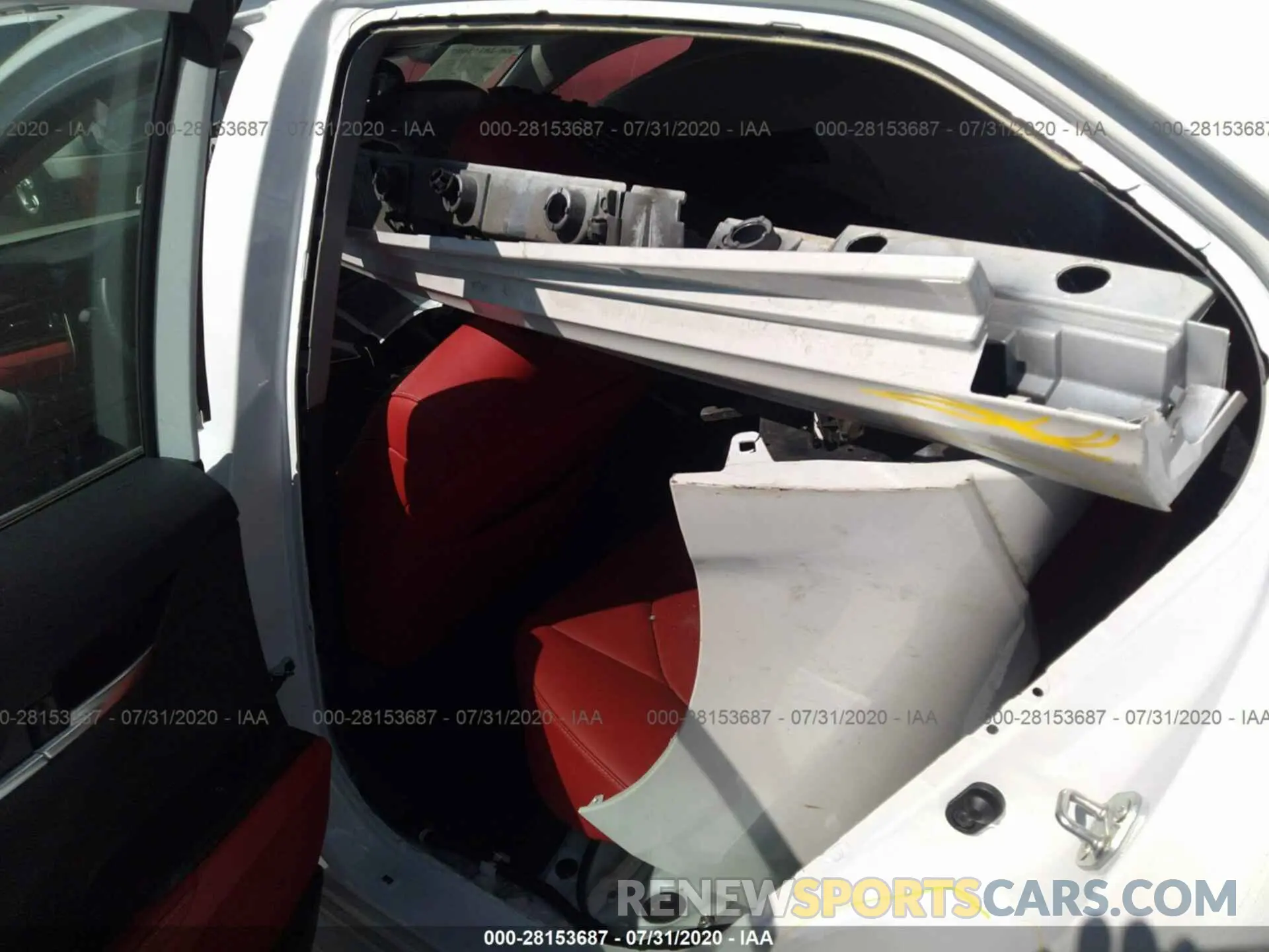 8 Photograph of a damaged car 4T1K61AK1LU912884 TOYOTA CAMRY 2020