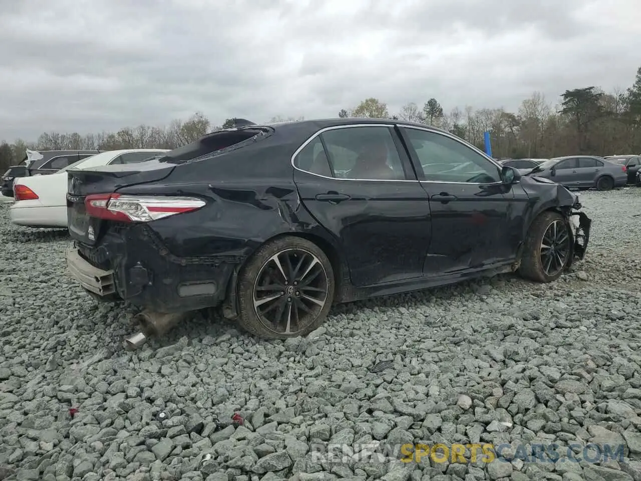 3 Photograph of a damaged car 4T1K61AK2LU506161 TOYOTA CAMRY 2020