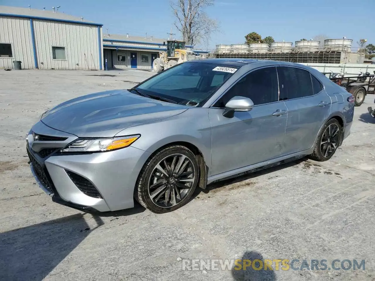 1 Photograph of a damaged car 4T1K61AK2LU915115 TOYOTA CAMRY 2020